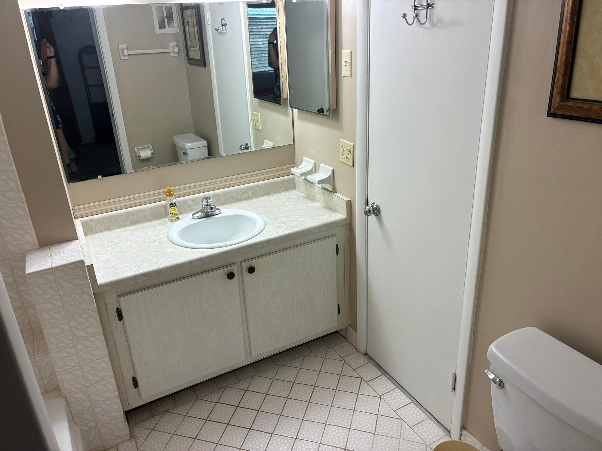659 W Oakland Park Boulevard 204, Oakland Park, FL 33311 — photo 15 of 22