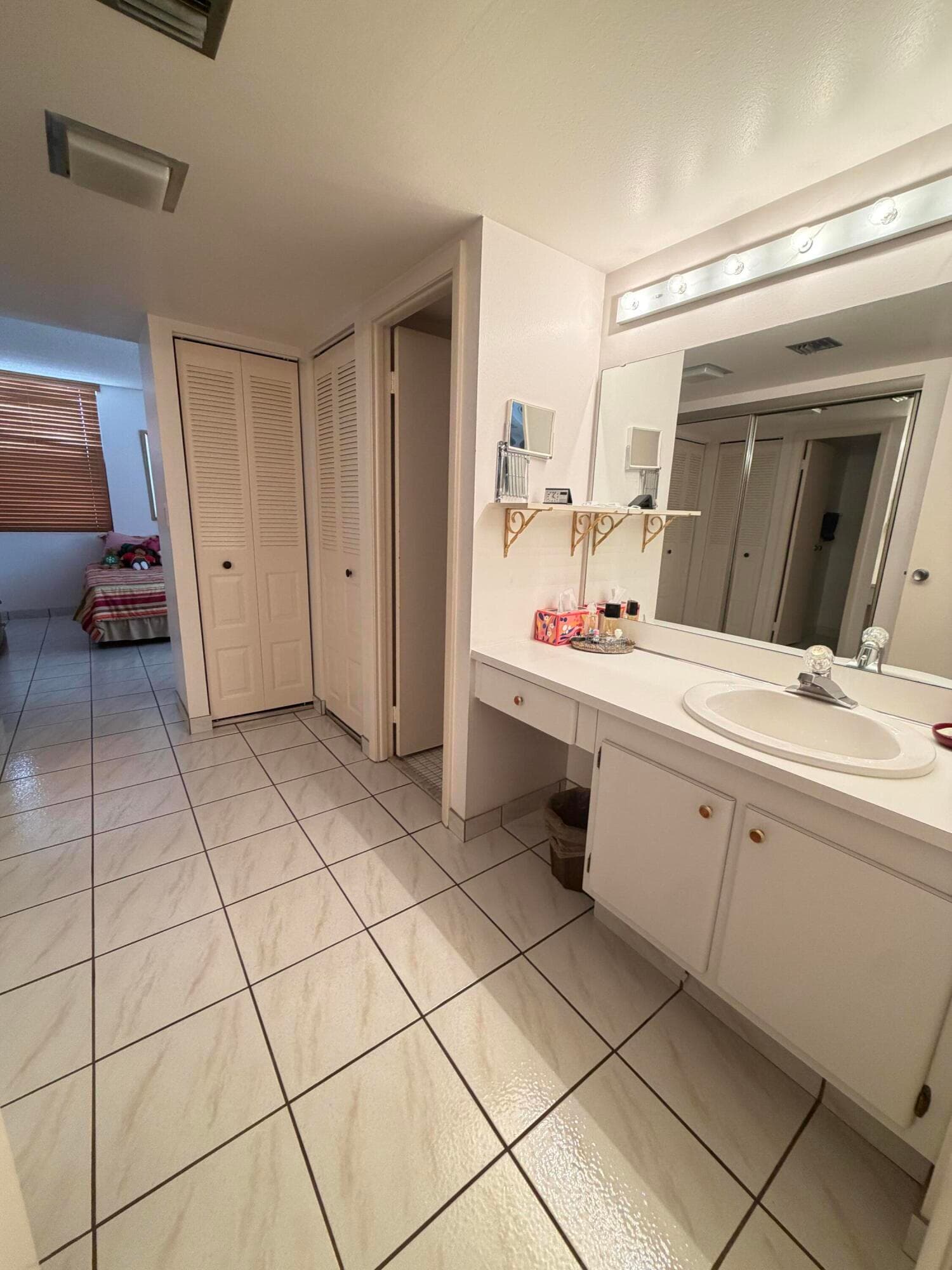 20301 W Country Club Drive 329, Aventura, FL 33180 — photo 10 of 15