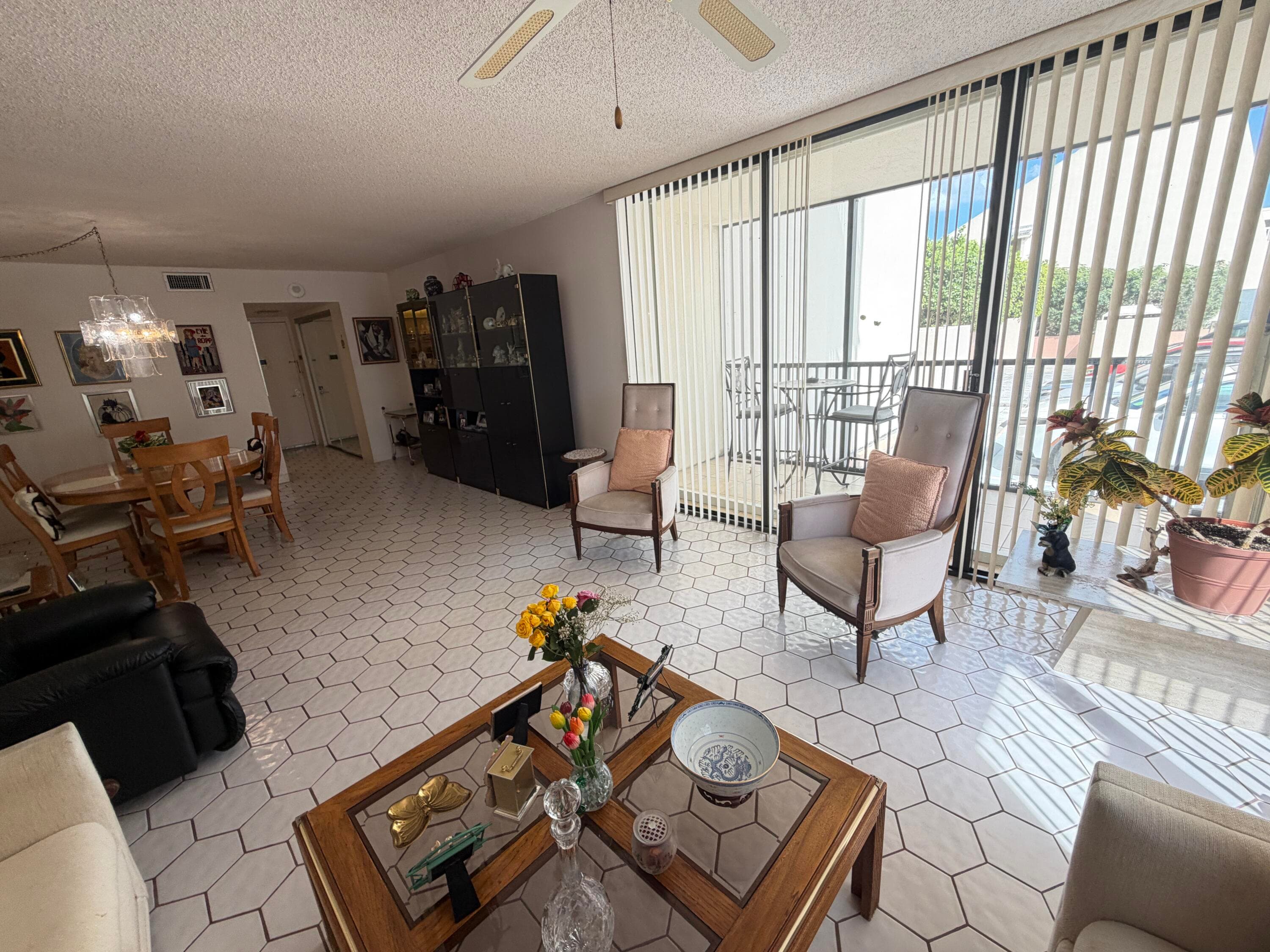 20301 W Country Club Drive 329, Aventura, FL 33180 — photo 5 of 15
