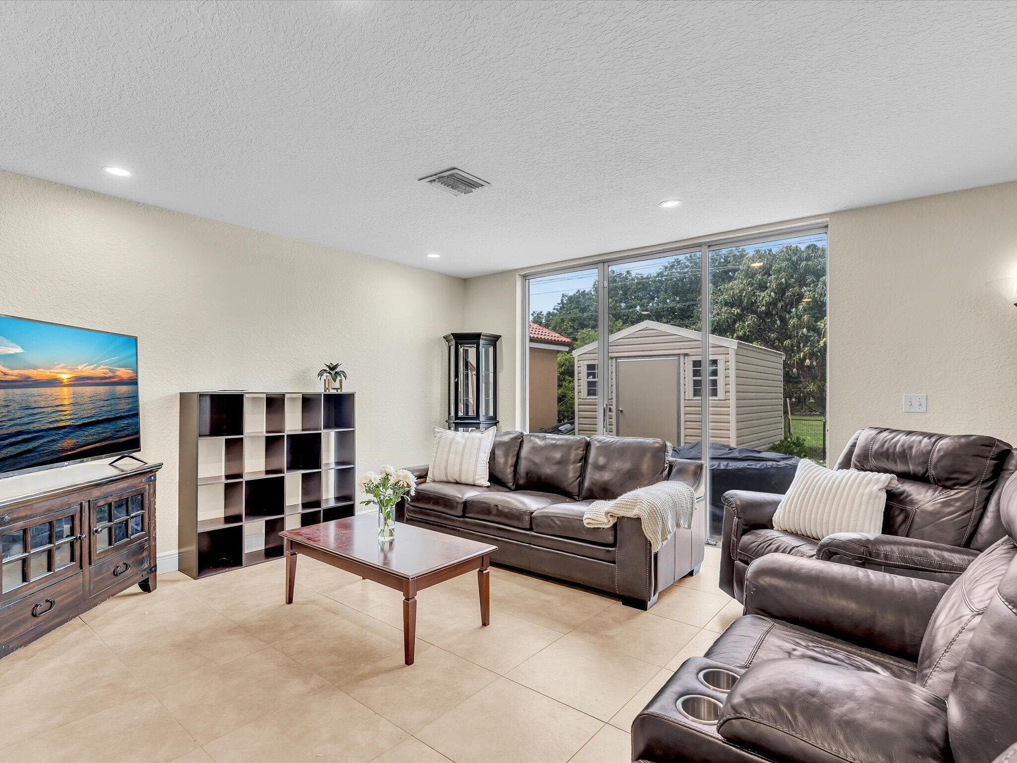 10909 NW 46th Drive, Coral Springs, FL 33076 — photo 10 of 73