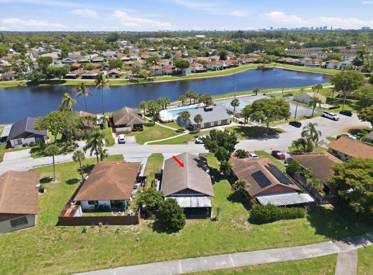 5330 Mendoza Street, West Palm Beach, FL 33415 — photo 18 of 23