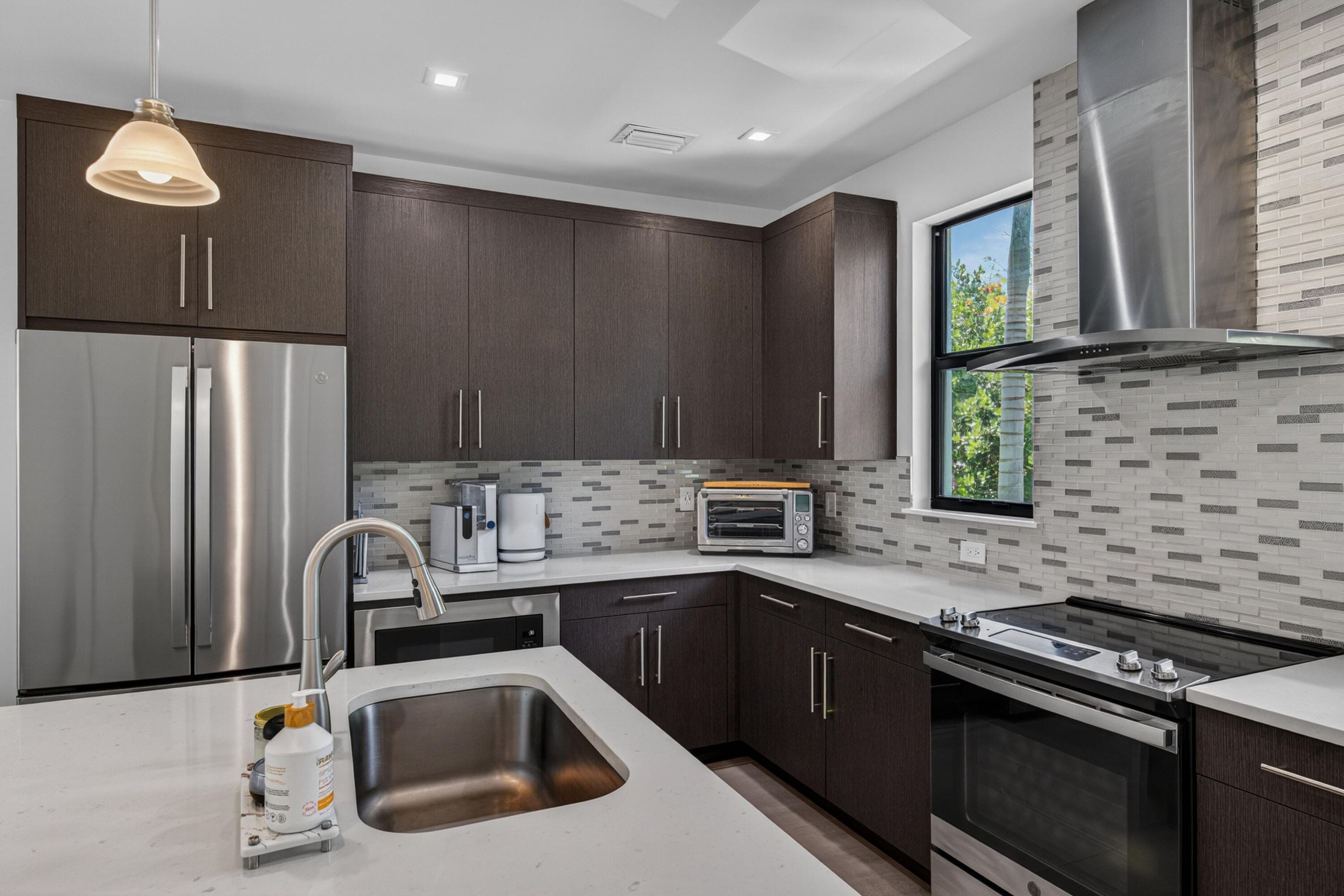 625 NE 22nd Drive, Wilton Manors, FL 33305 — photo 18 of 48
