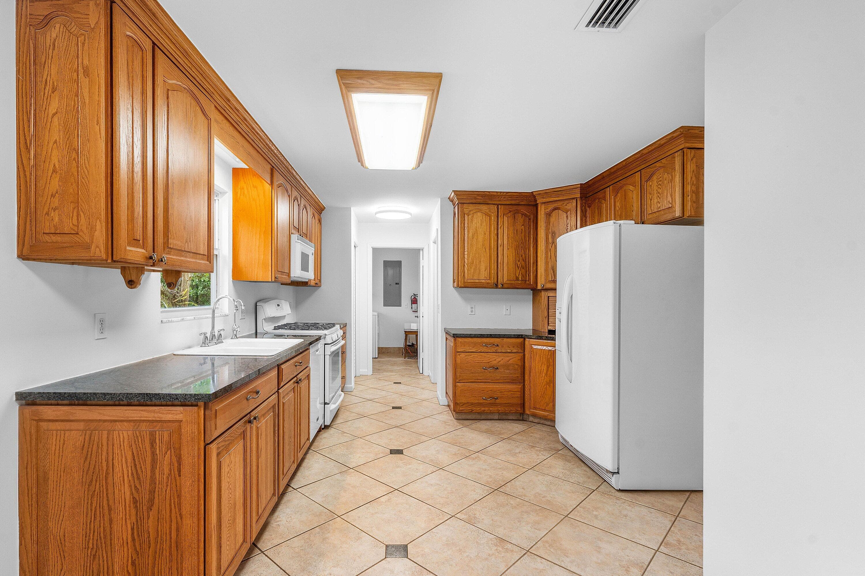 7713 Park Lane Road, Lake Worth, FL 33449 — photo 15 of 73
