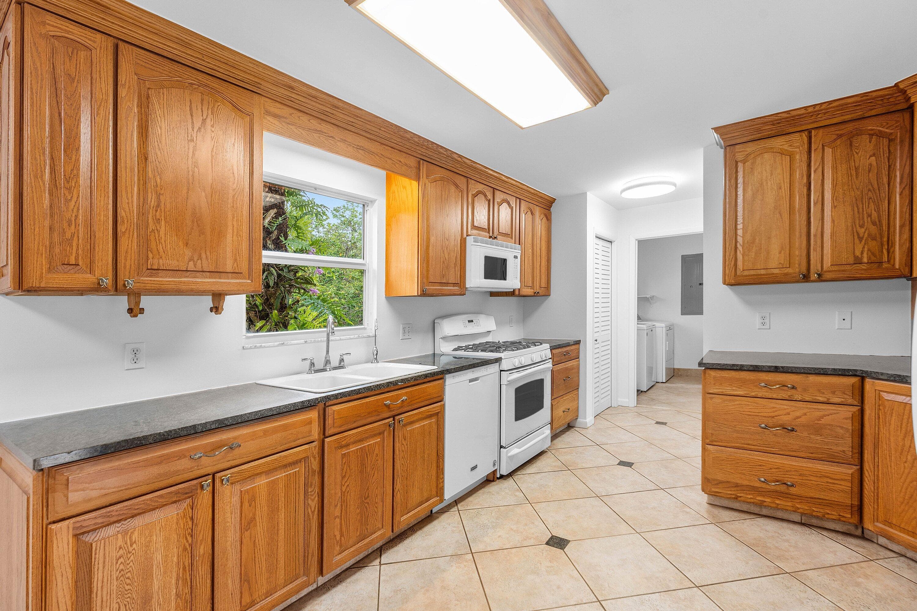 7713 Park Lane Road, Lake Worth, FL 33449 — photo 14 of 73