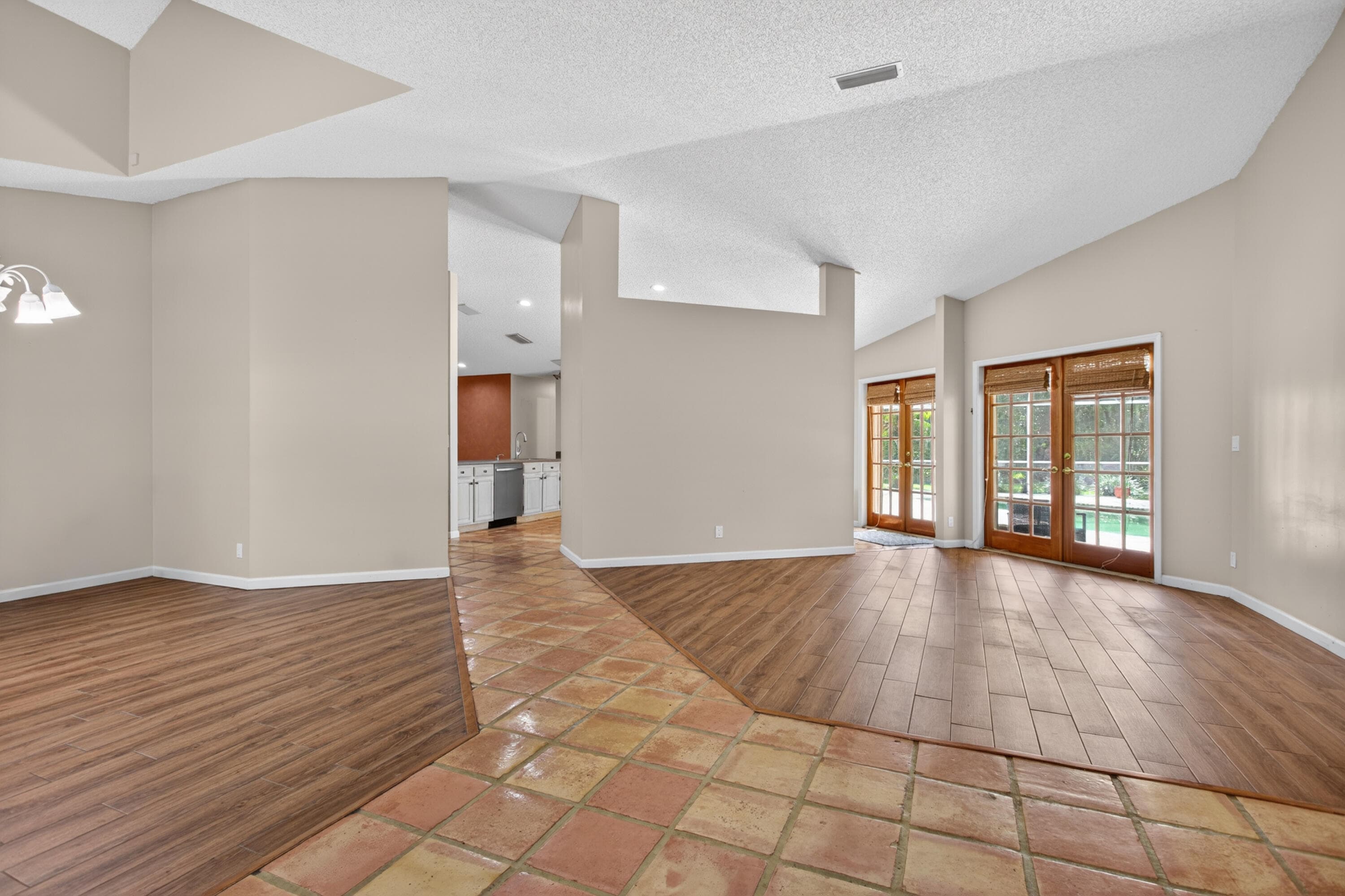 5333 N Springs Way, Coral Springs, FL 33076 — photo 9 of 25