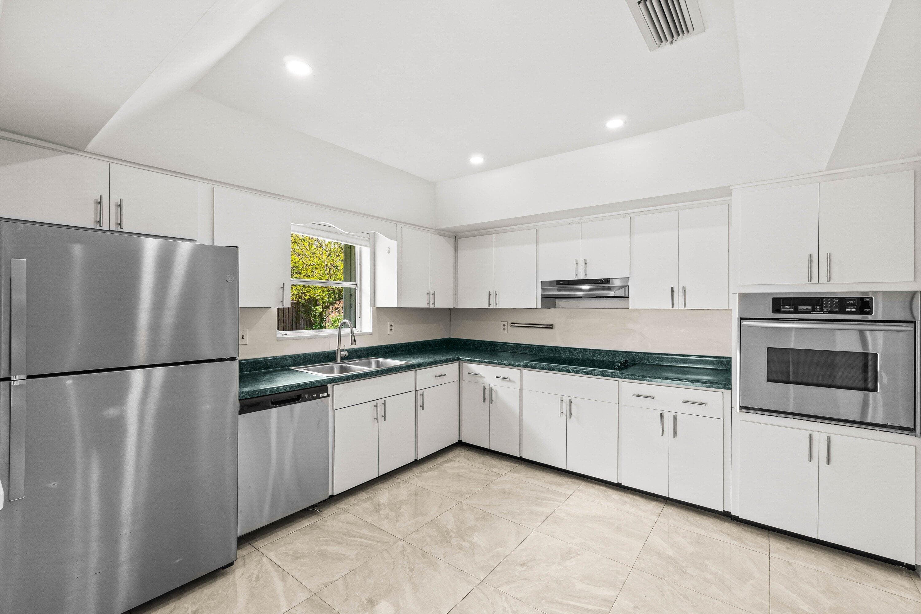 1290 SW 8th Street, Boca Raton, FL 33486 — photo 4 of 29