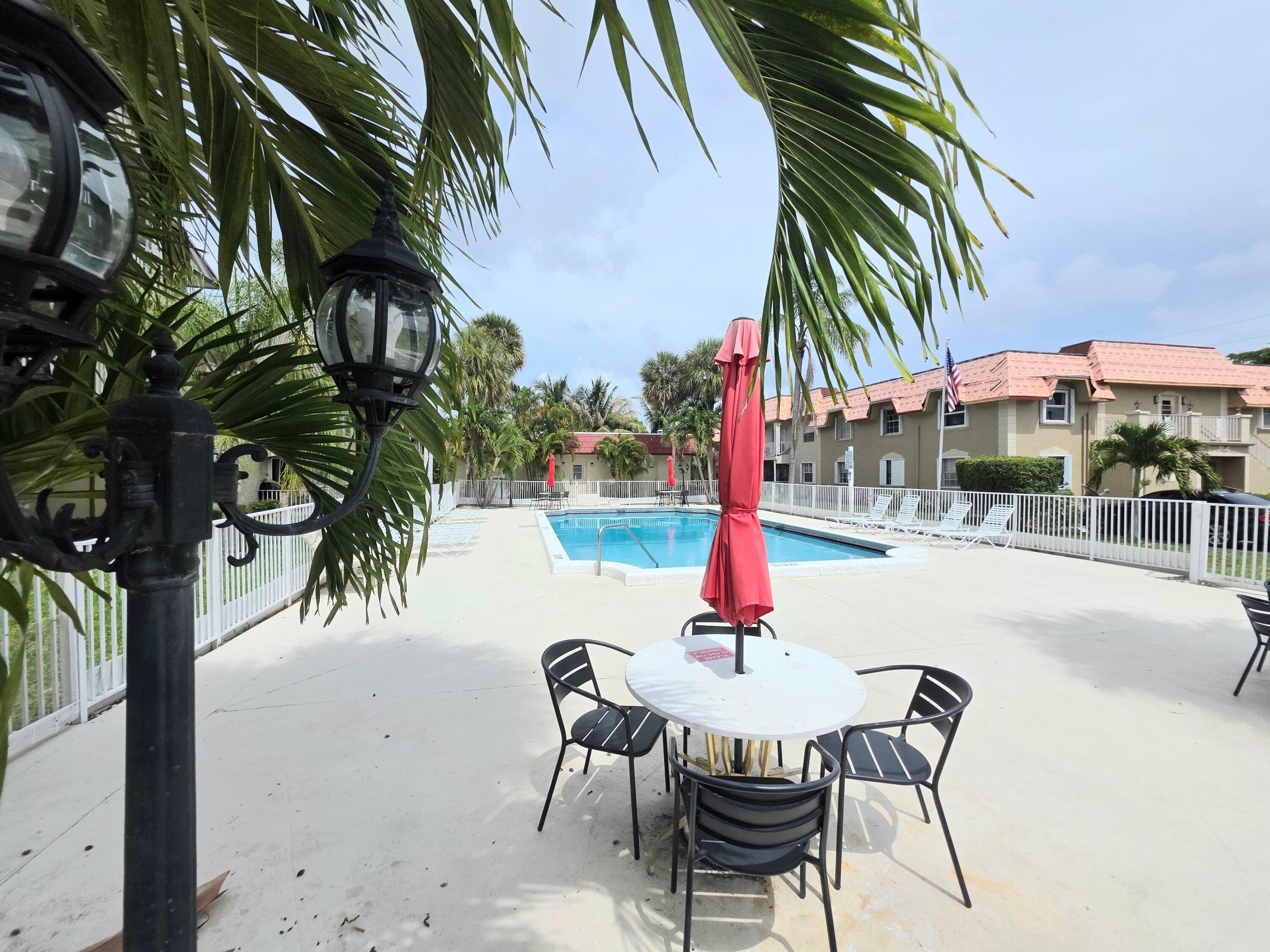 495 SE 8th Street Apt 237, Deerfield Beach, FL 33441 — photo 5 of 30