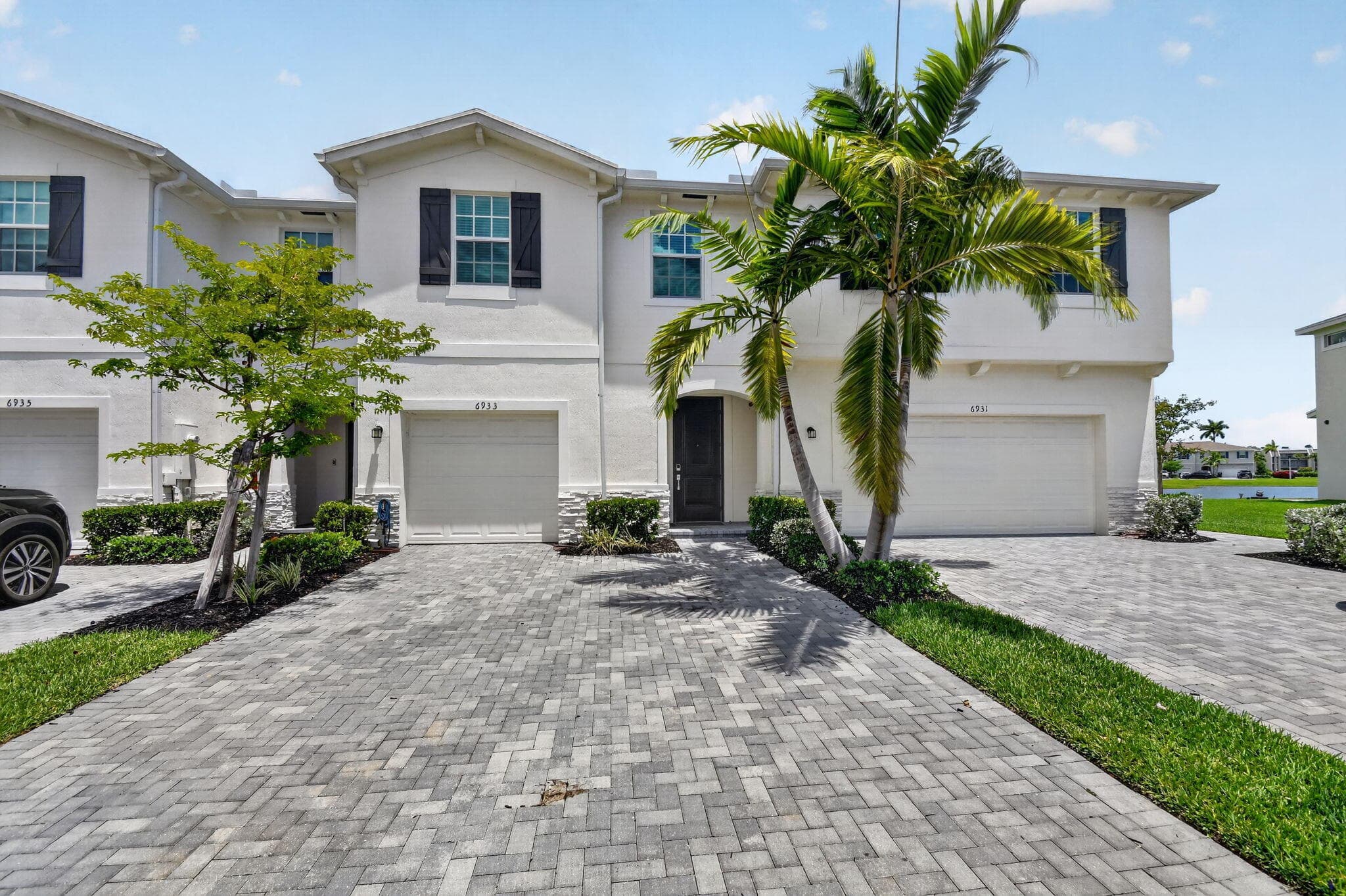 6933 N Harbours Edge Avenue, Lake Worth, FL 33467 — photo 1 of 90