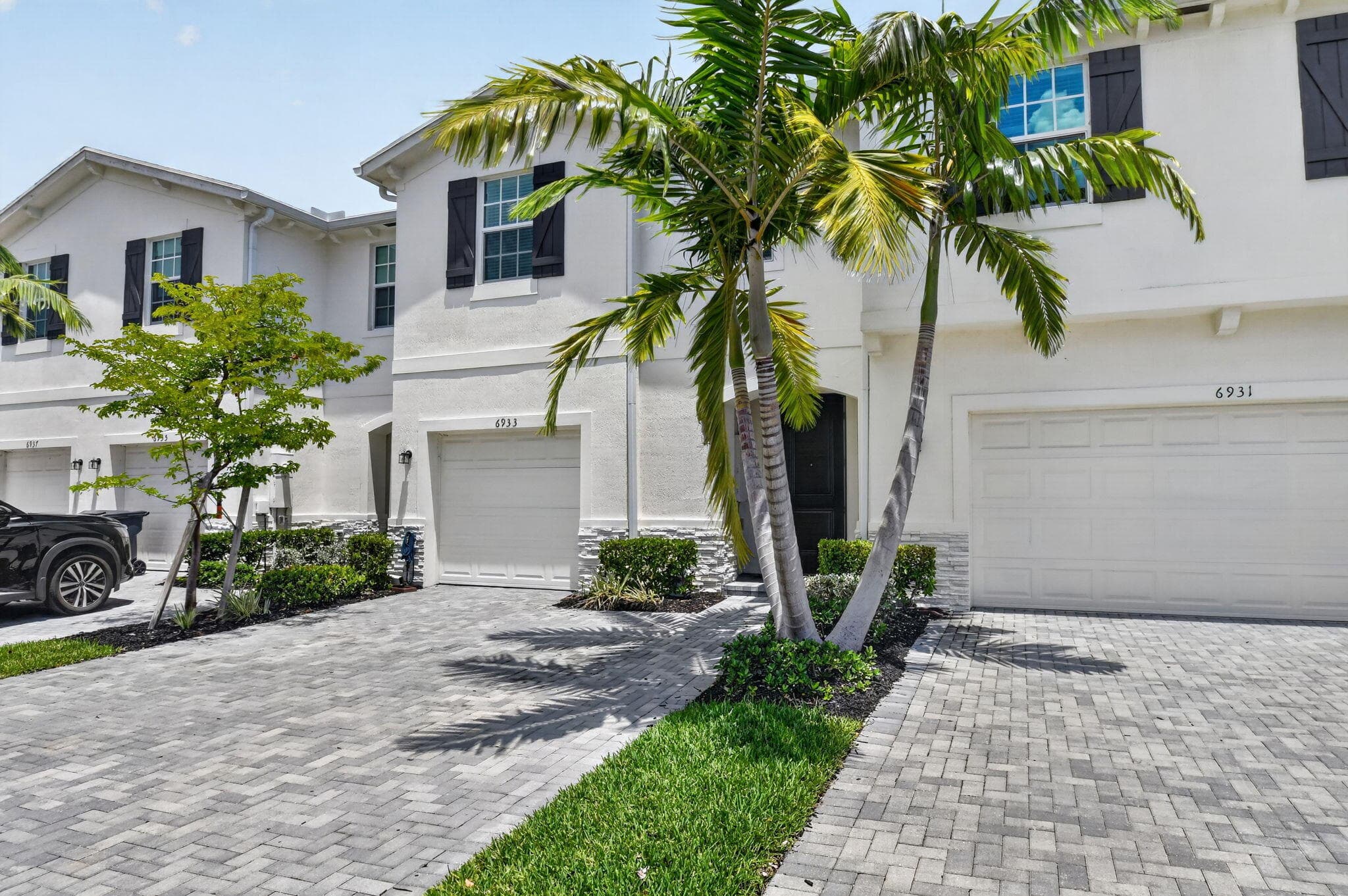 6933 N Harbours Edge Avenue, Lake Worth, FL 33467 — photo 3 of 90