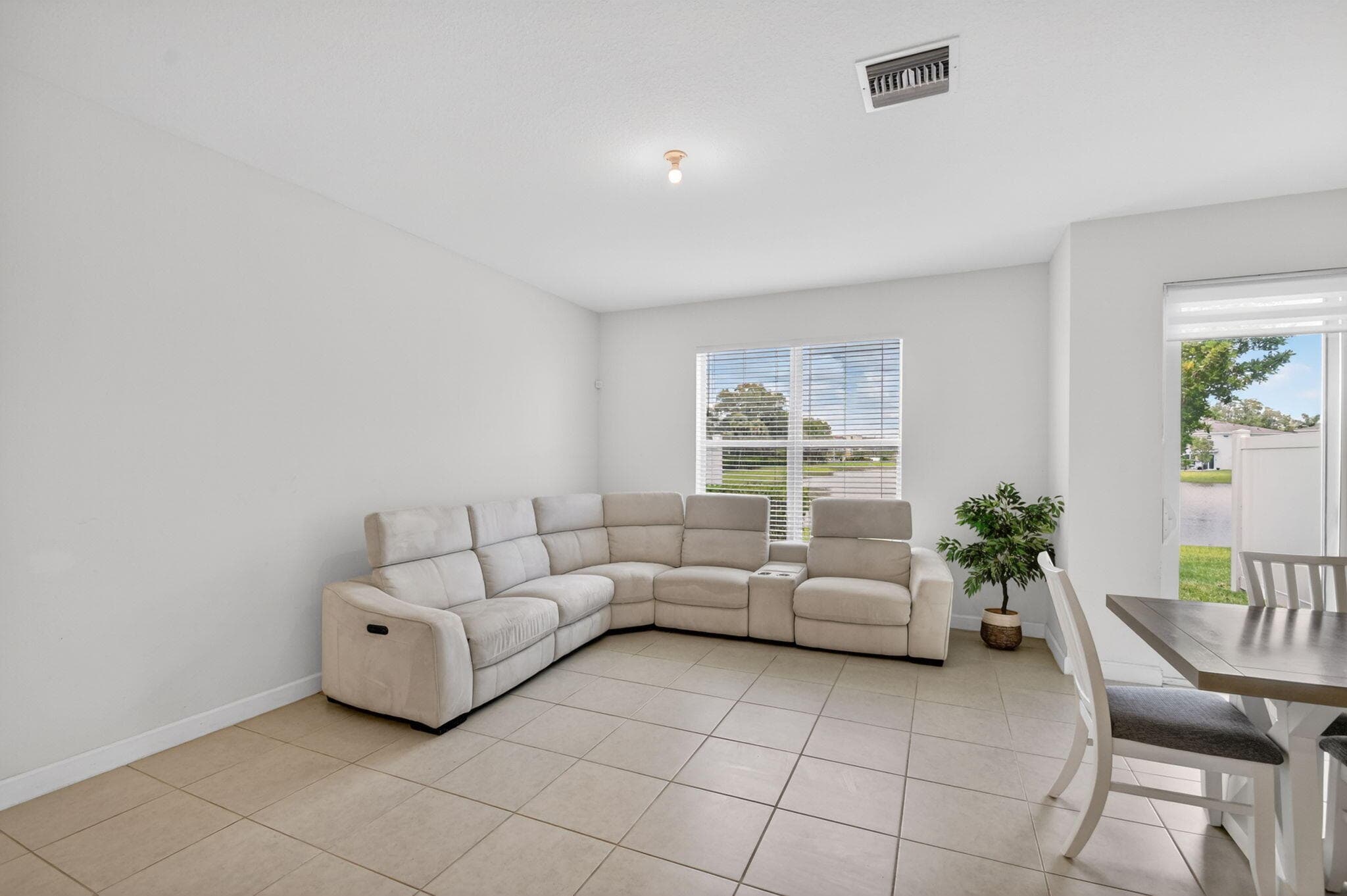 6933 N Harbours Edge Avenue, Lake Worth, FL 33467 — photo 19 of 90