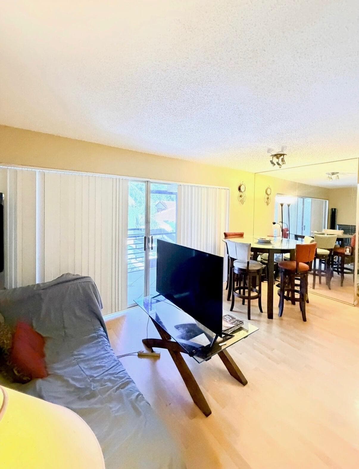 5326 NE 6th Avenue 23 H, Oakland Park, FL 33334 — photo 7 of 17