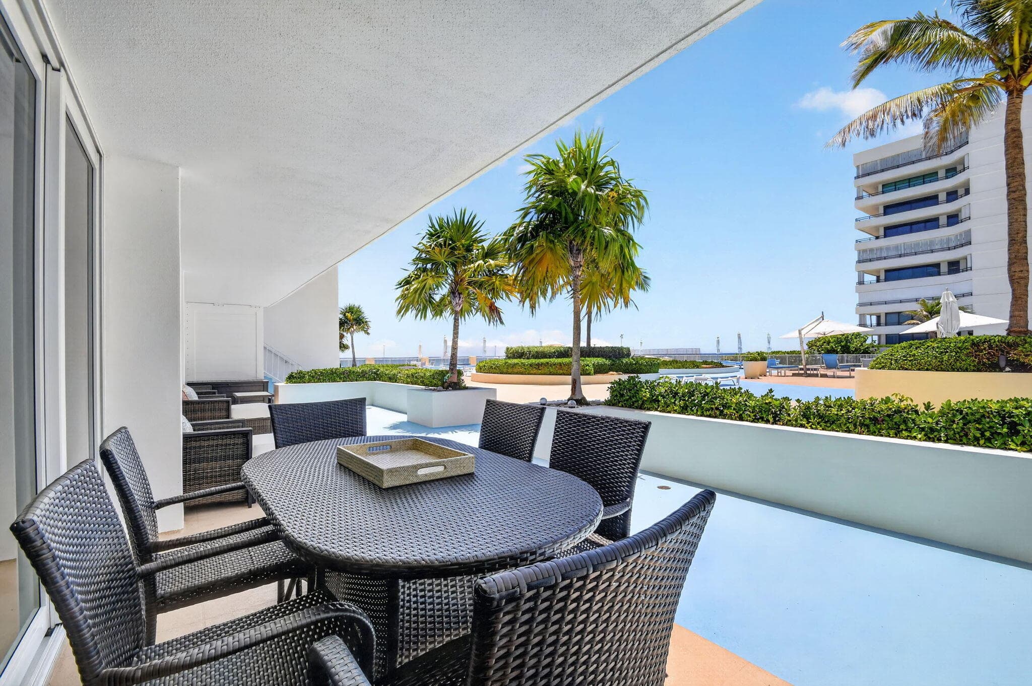 3546 S Ocean Boulevard 203, South Palm Beach, FL 33480 — photo 11 of 54