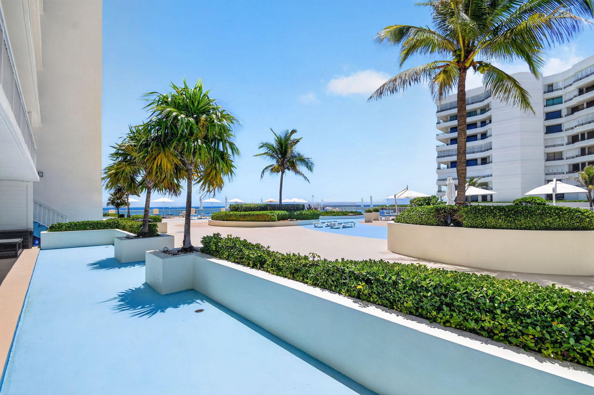 3546 S Ocean Boulevard 203, South Palm Beach, FL 33480 — photo 12 of 54