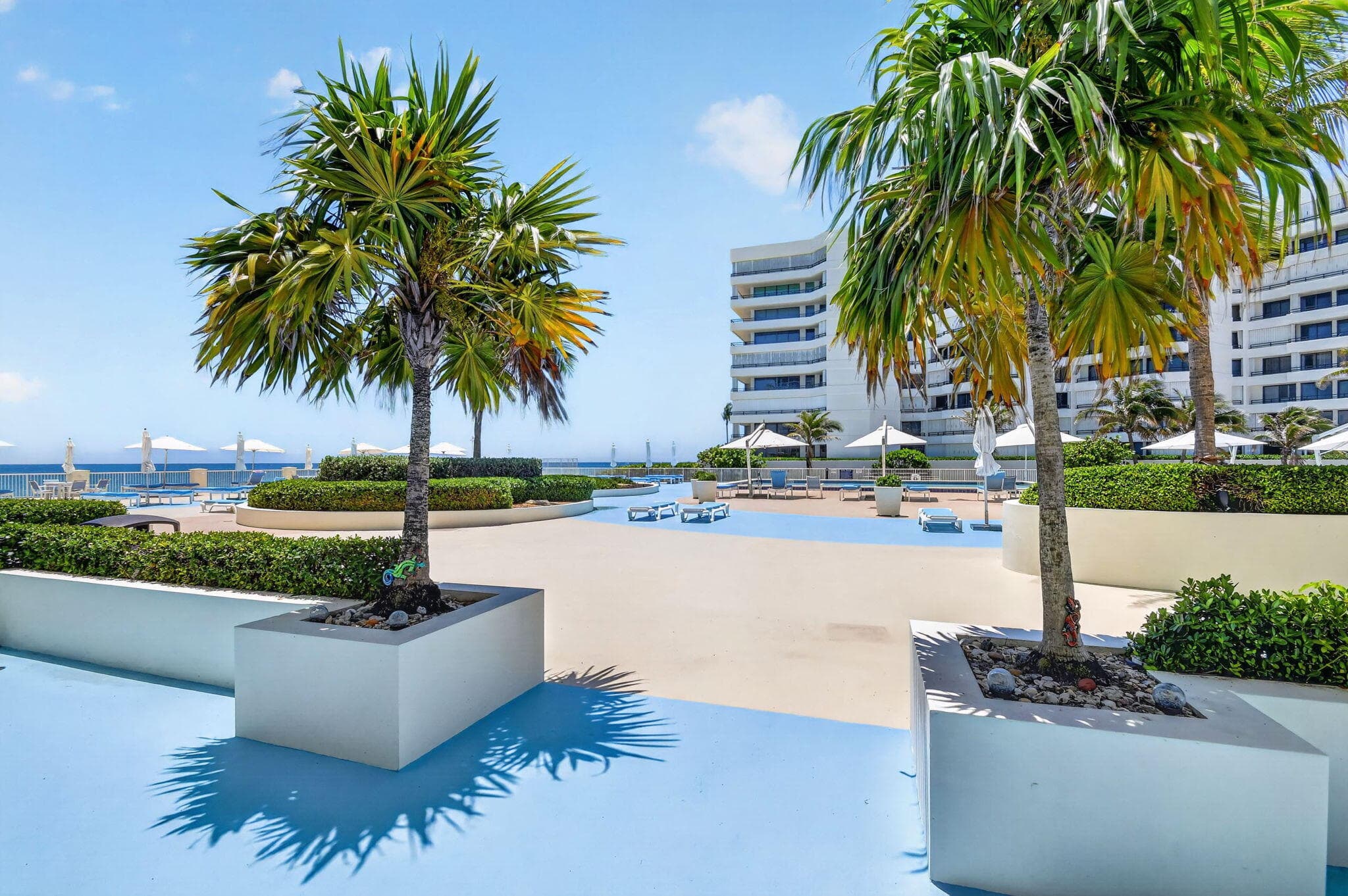 3546 S Ocean Boulevard 203, South Palm Beach, FL 33480 — photo 17 of 54