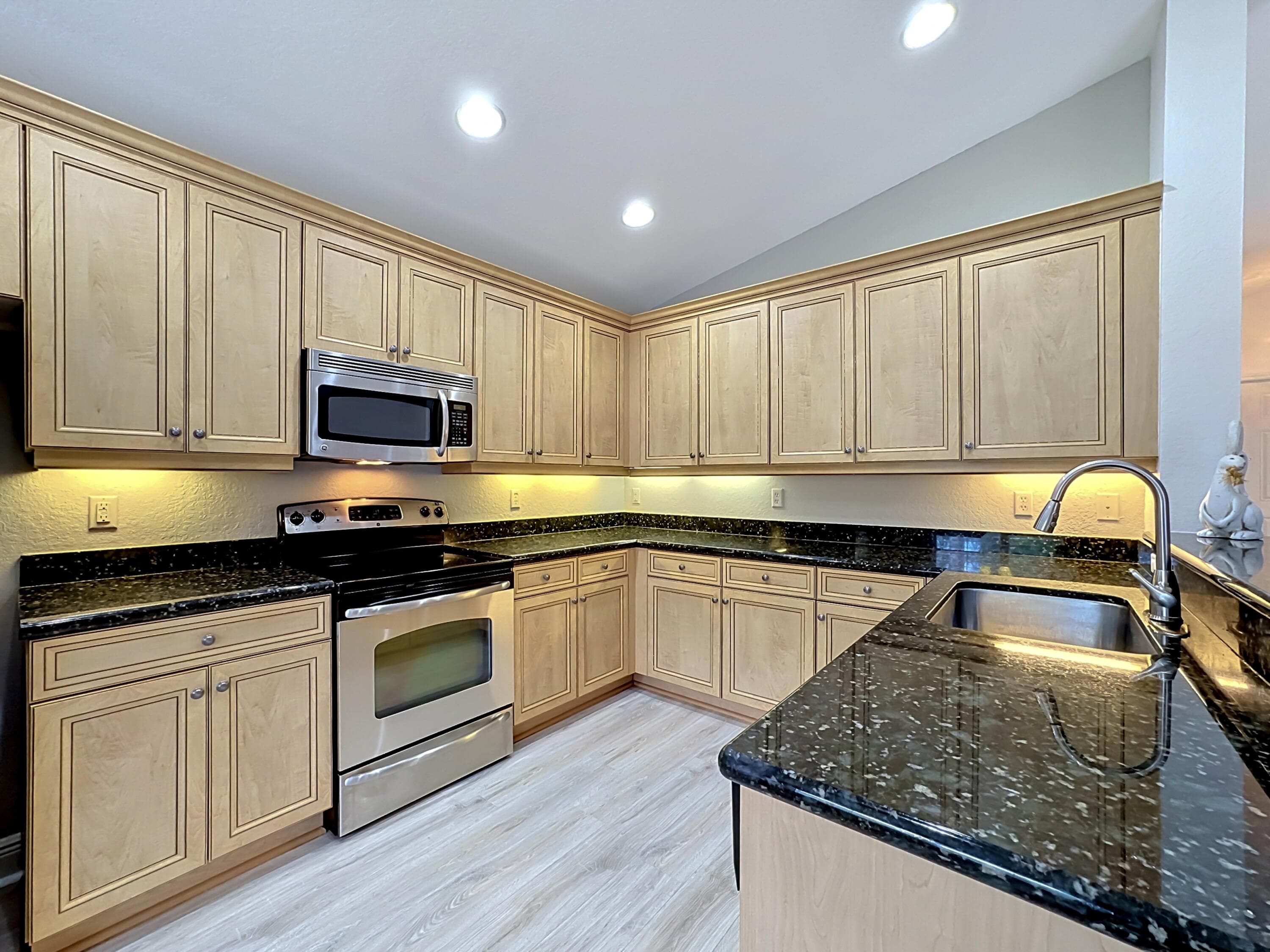 2045 Grey Falcon Circle SW, Vero Beach, FL 32962 — photo 11 of 49