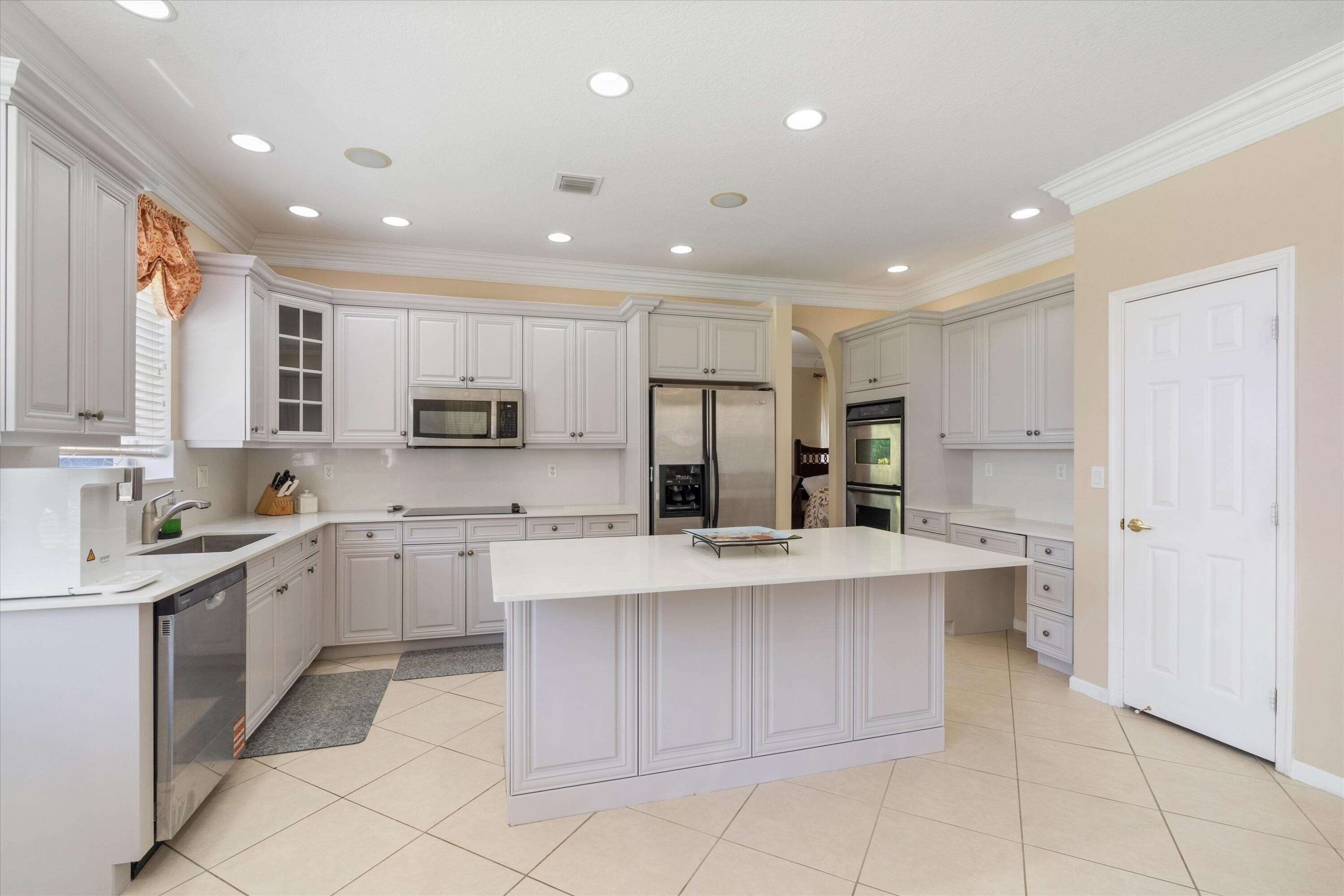 2880 Shaughnessy Drive, Wellington, FL 33414 — photo 7 of 34