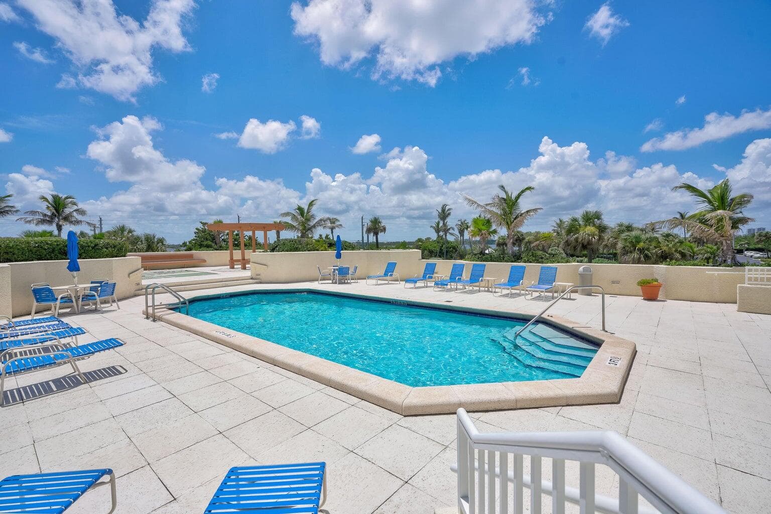 5510 N Ocean Drive 17d, Singer Island, FL 33404 — photo 10 of 60