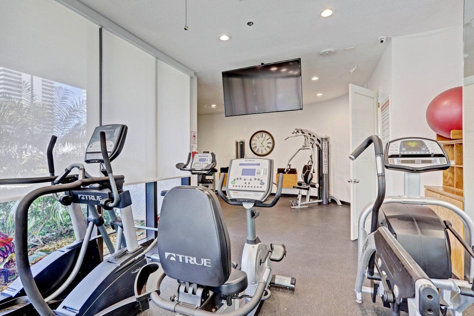 5510 N Ocean Drive 17d, Singer Island, FL 33404 — photo 21 of 60