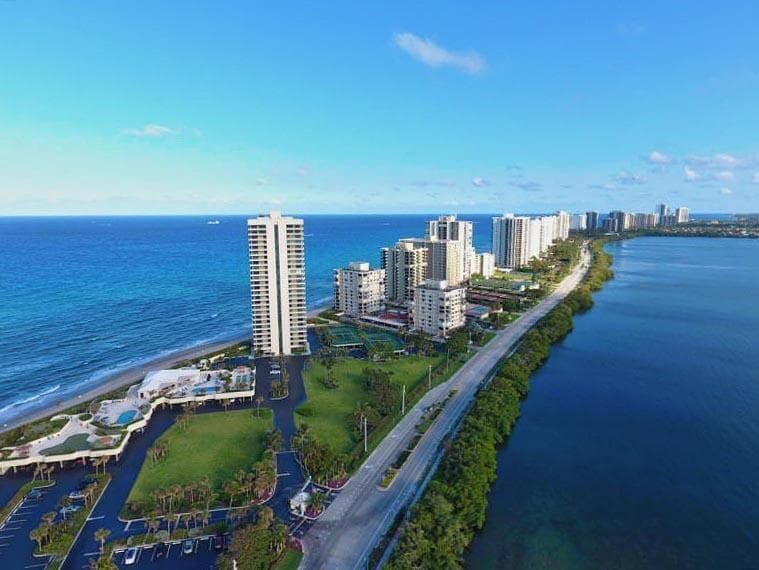 5510 N Ocean Drive 17d, Singer Island, FL 33404 — photo 33 of 60