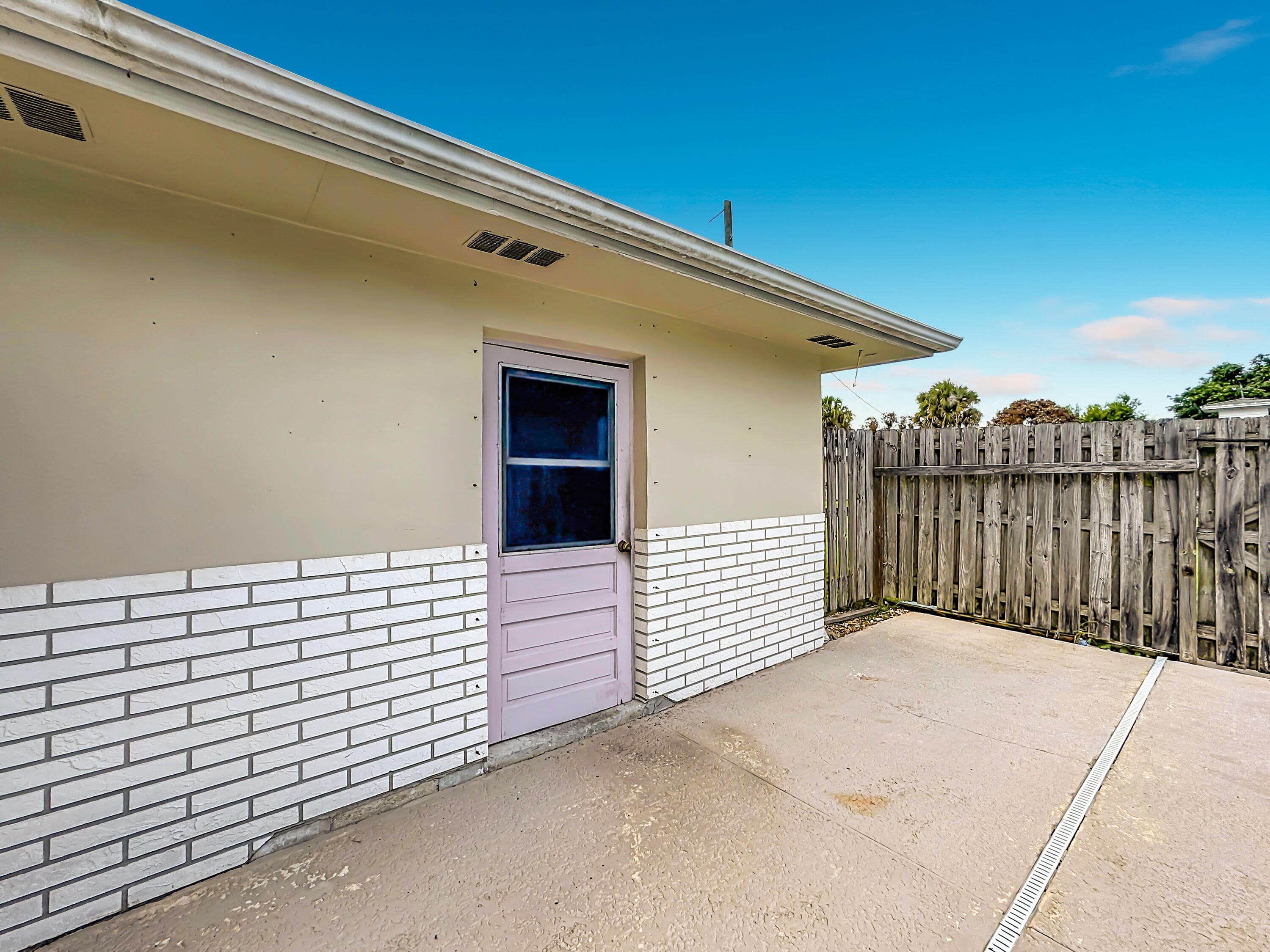 2402 Newport Drive, Fort Pierce, FL 34982 — photo 45 of 60