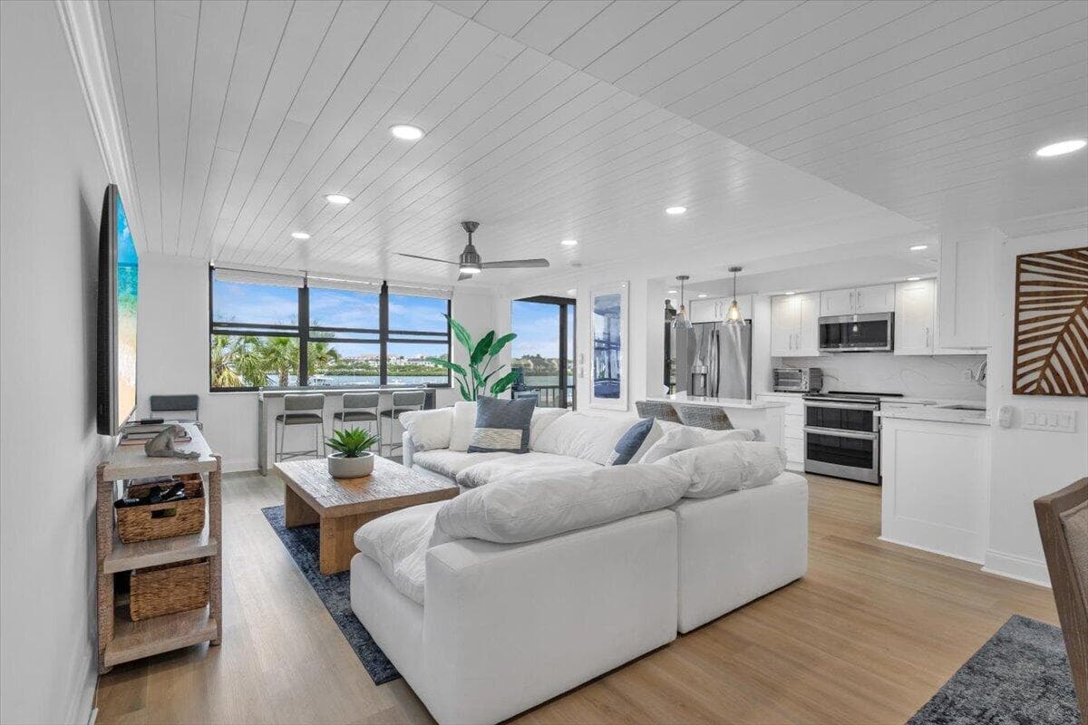 1648 Jupiter Cove Drive 210, Jupiter, FL 33469 — photo 1 of 31