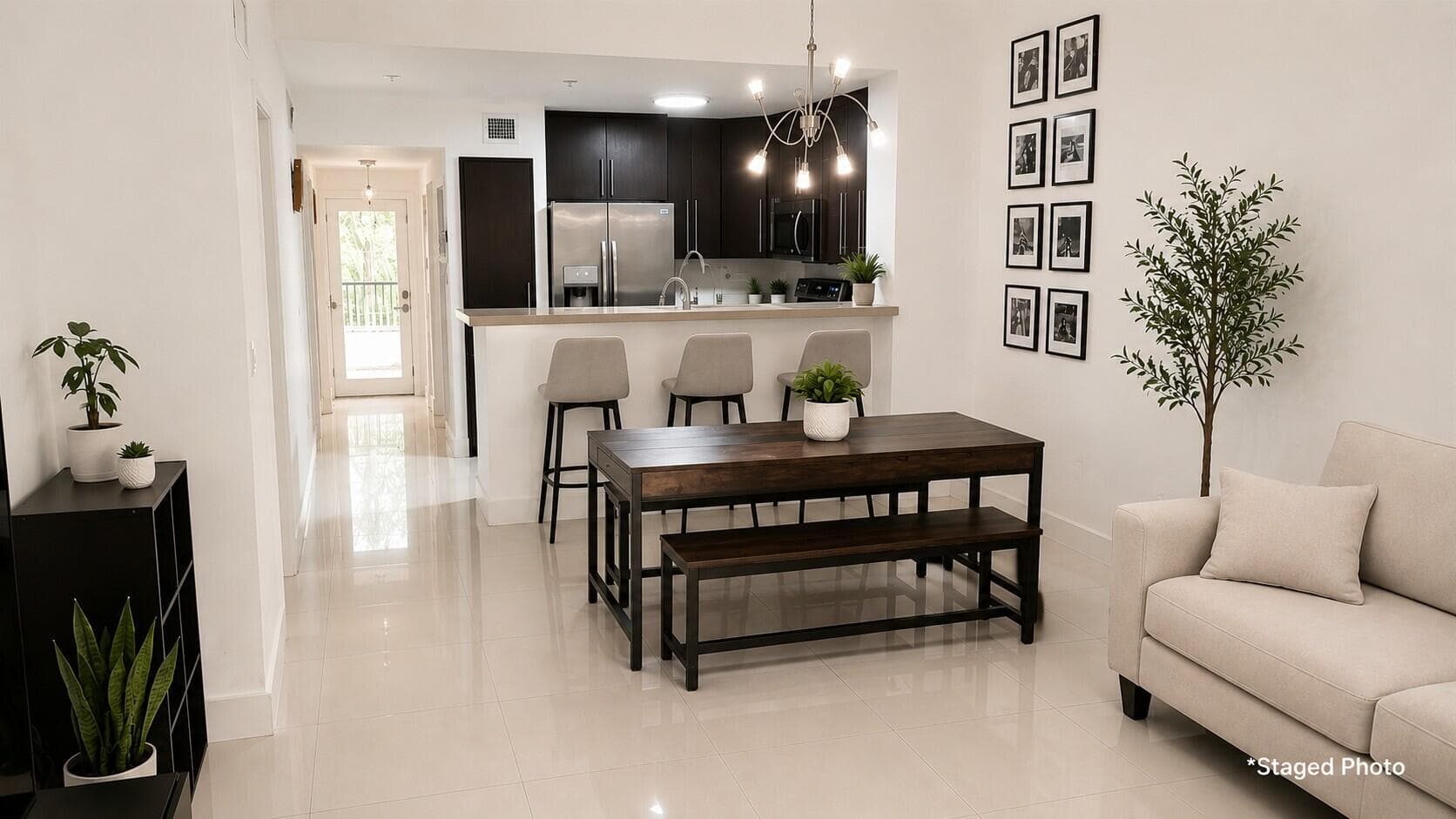 4400 NW 107th Avenue 308, Doral, FL 33178 — photo 3 of 9