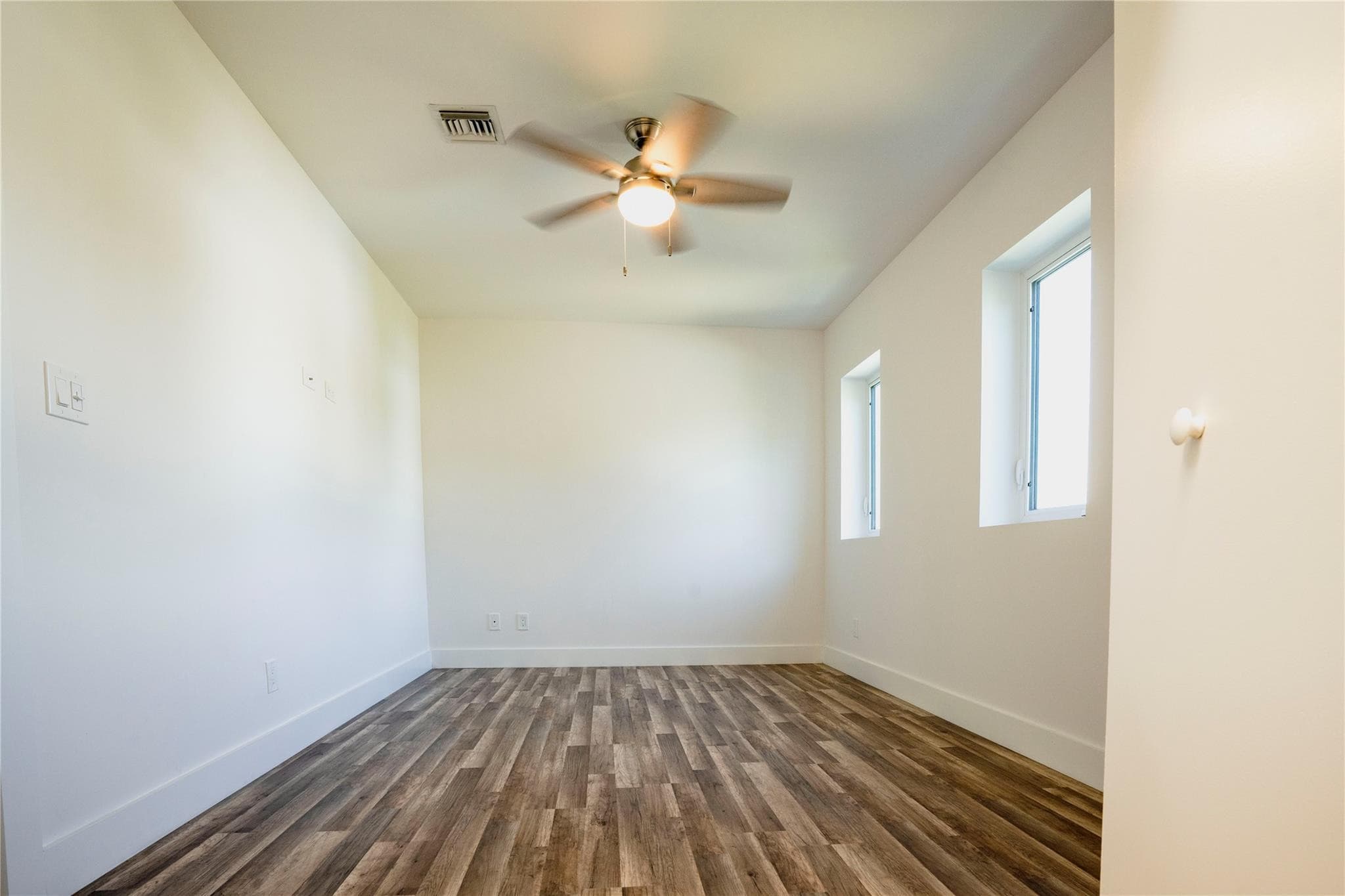 1413 NE 5th Avenue 1, Fort Lauderdale, FL 33304 — photo 29 of 39