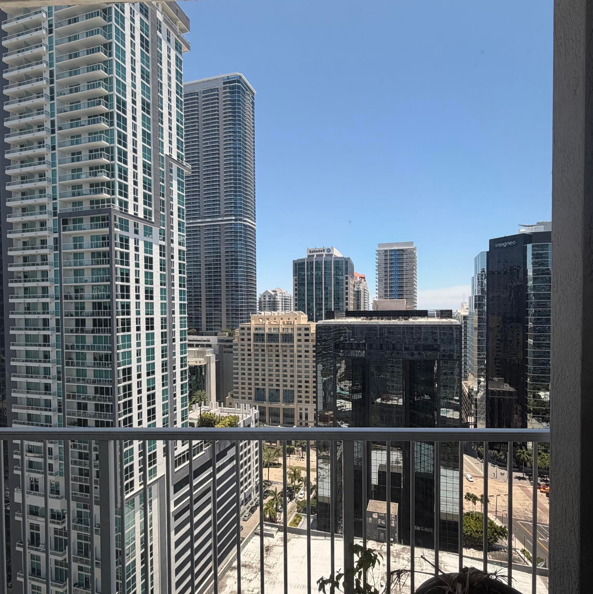 1250 S Miami Avenue 2412, Miami, FL 33130 — photo 6 of 16