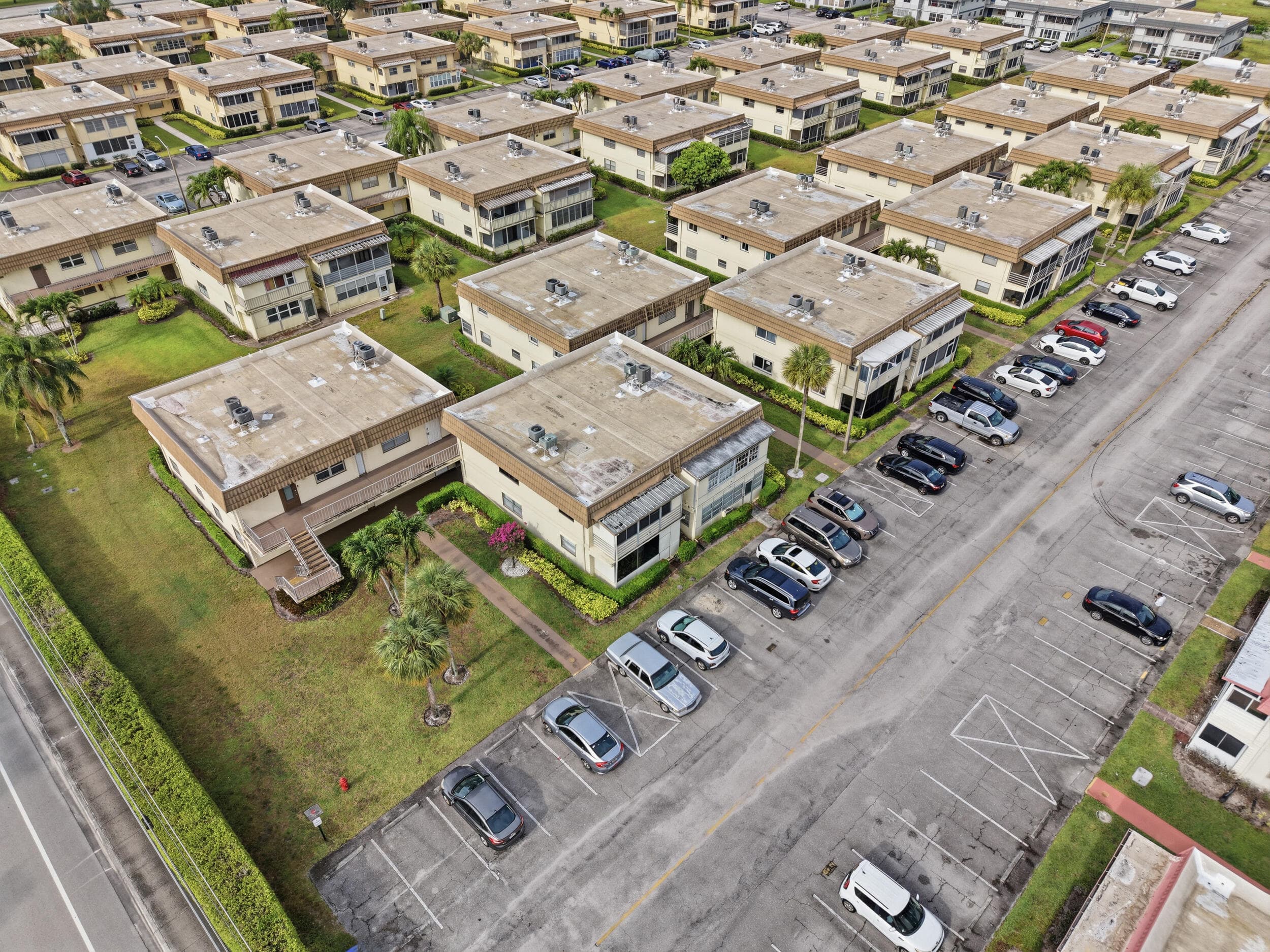 52 Saxony B 52, Delray Beach, FL 33446 — photo 33 of 50