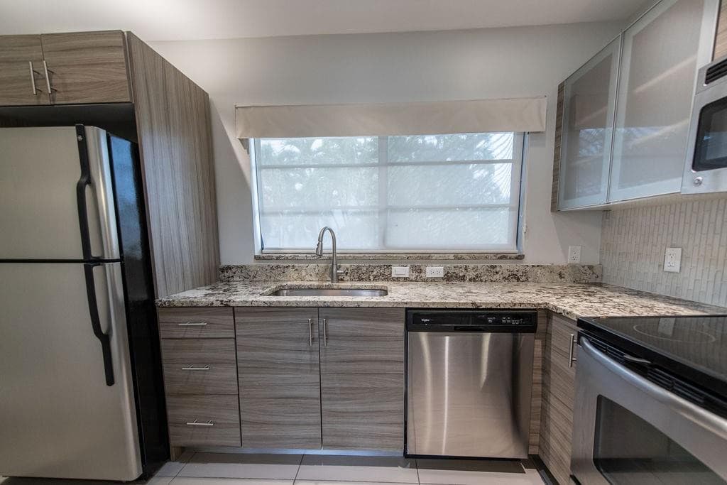 64 Isle Of Venice Drive 22, Fort Lauderdale, FL 33301 — photo 6 of 21