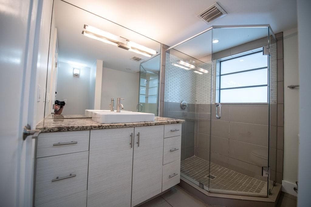 64 Isle Of Venice Drive 22, Fort Lauderdale, FL 33301 — photo 14 of 21