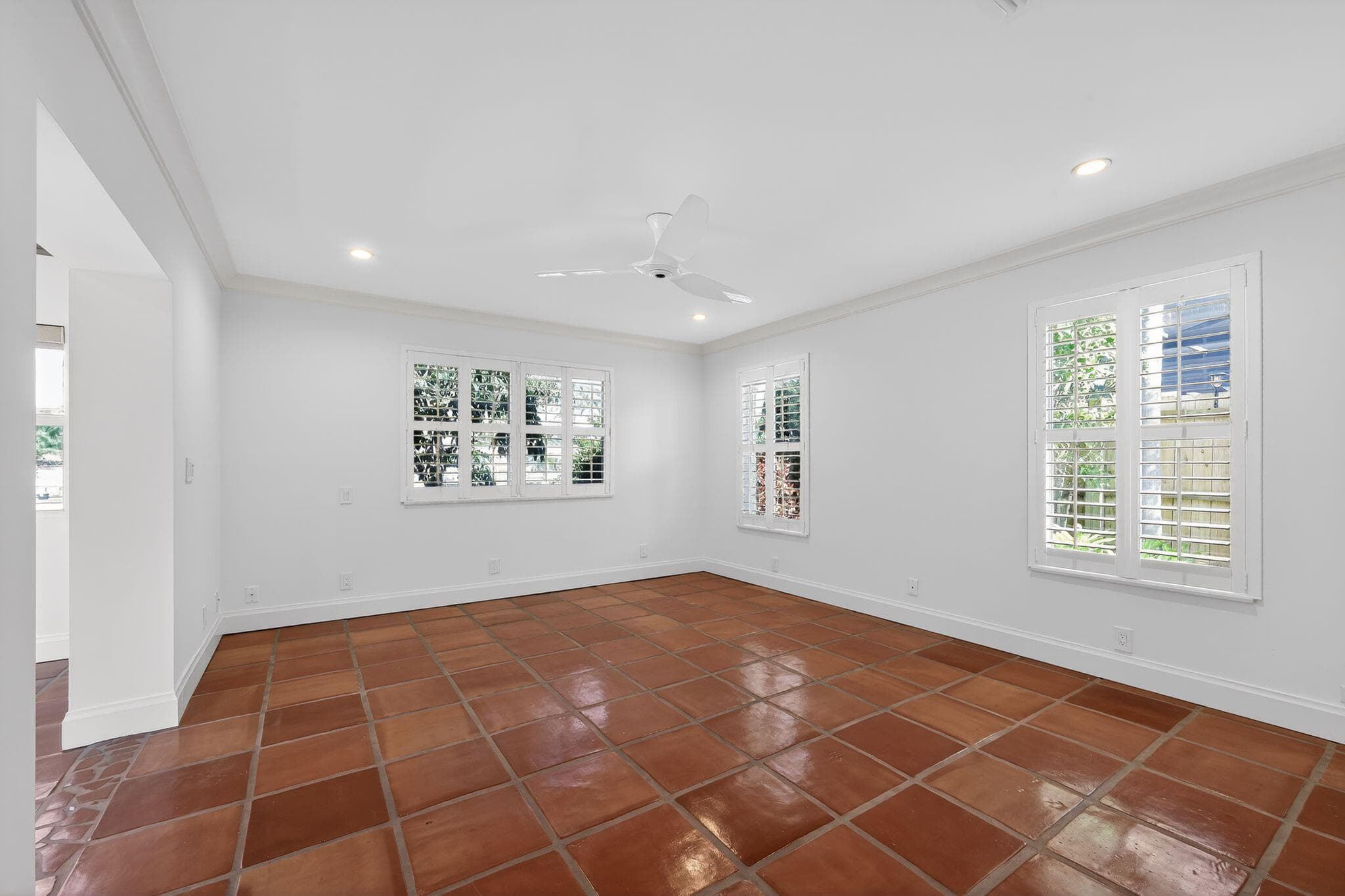 5231 NE 28th Avenue, Fort Lauderdale, FL 33308 — photo 12 of 38