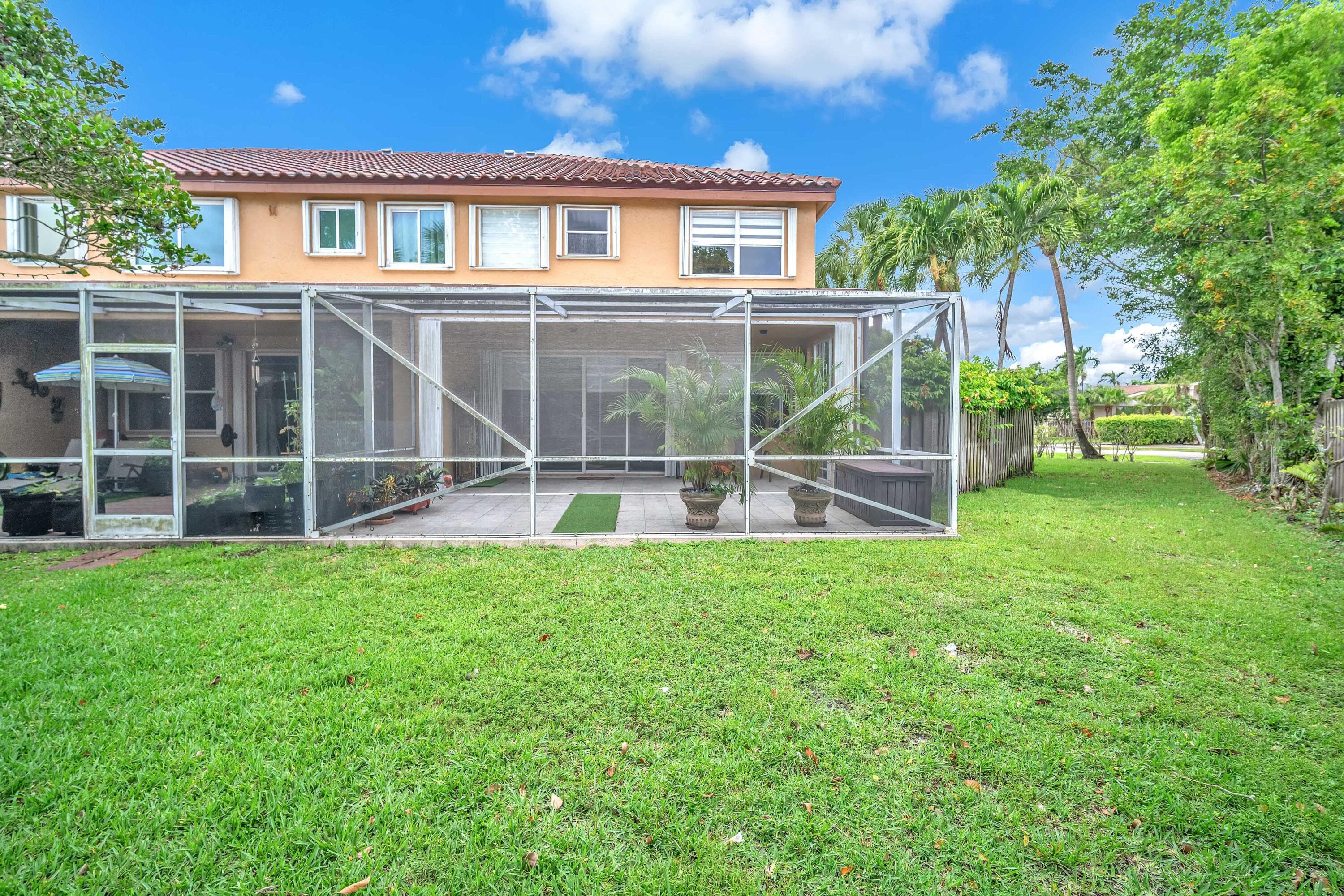 1888 SW 53rd Avenue, Plantation, FL 33317 — photo 35 of 39