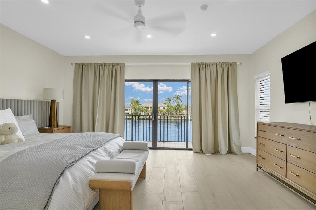 319 S Riverside Drive, Pompano Beach, FL 33062 — photo 35 of 90