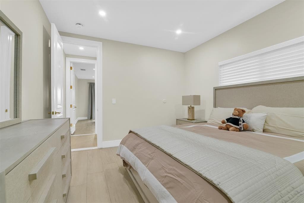 319 S Riverside Drive, Pompano Beach, FL 33062 — photo 46 of 90