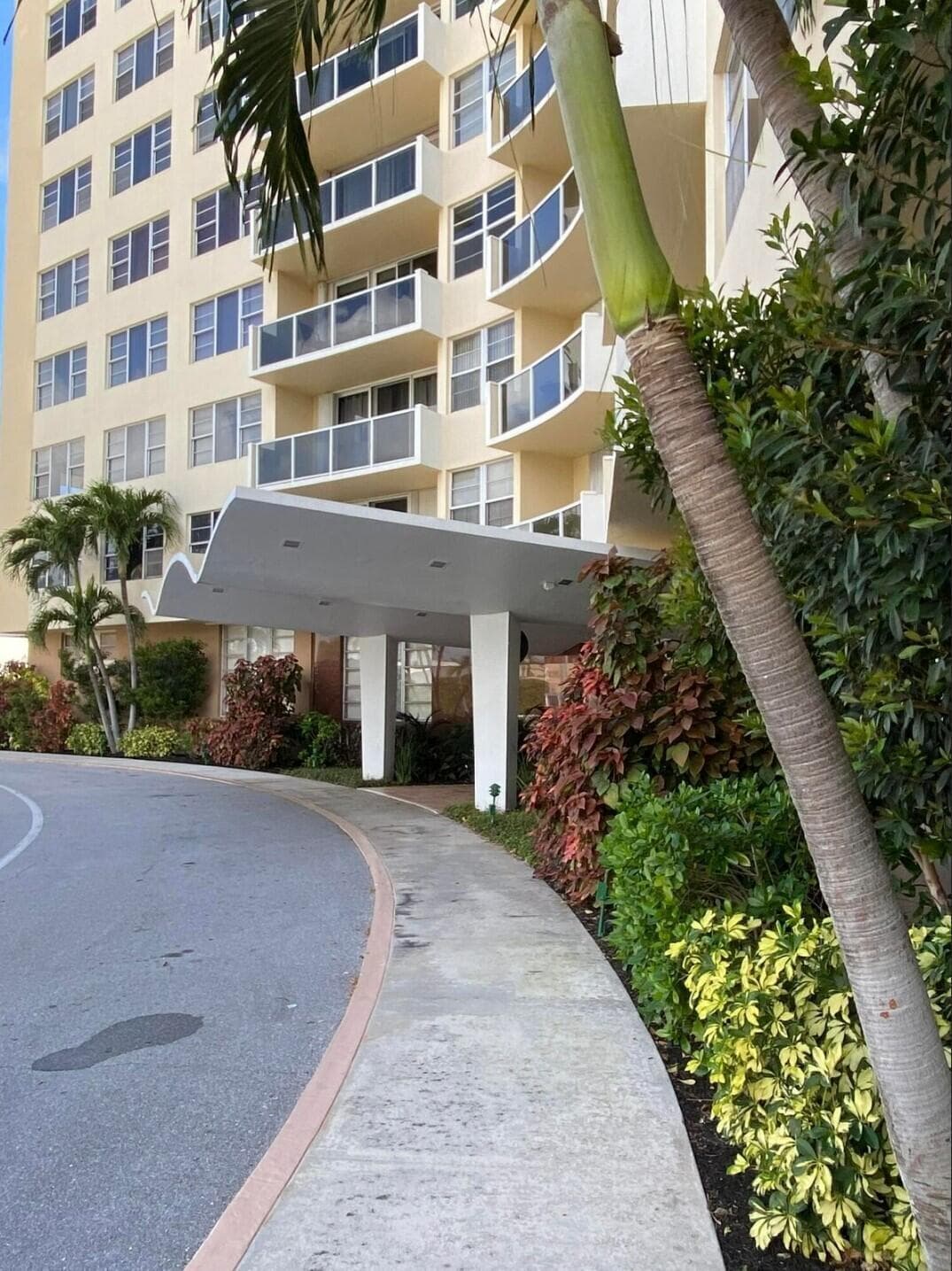 2800 N Flagler Drive 1013, West Palm Beach, FL 33407 — photo 2 of 23