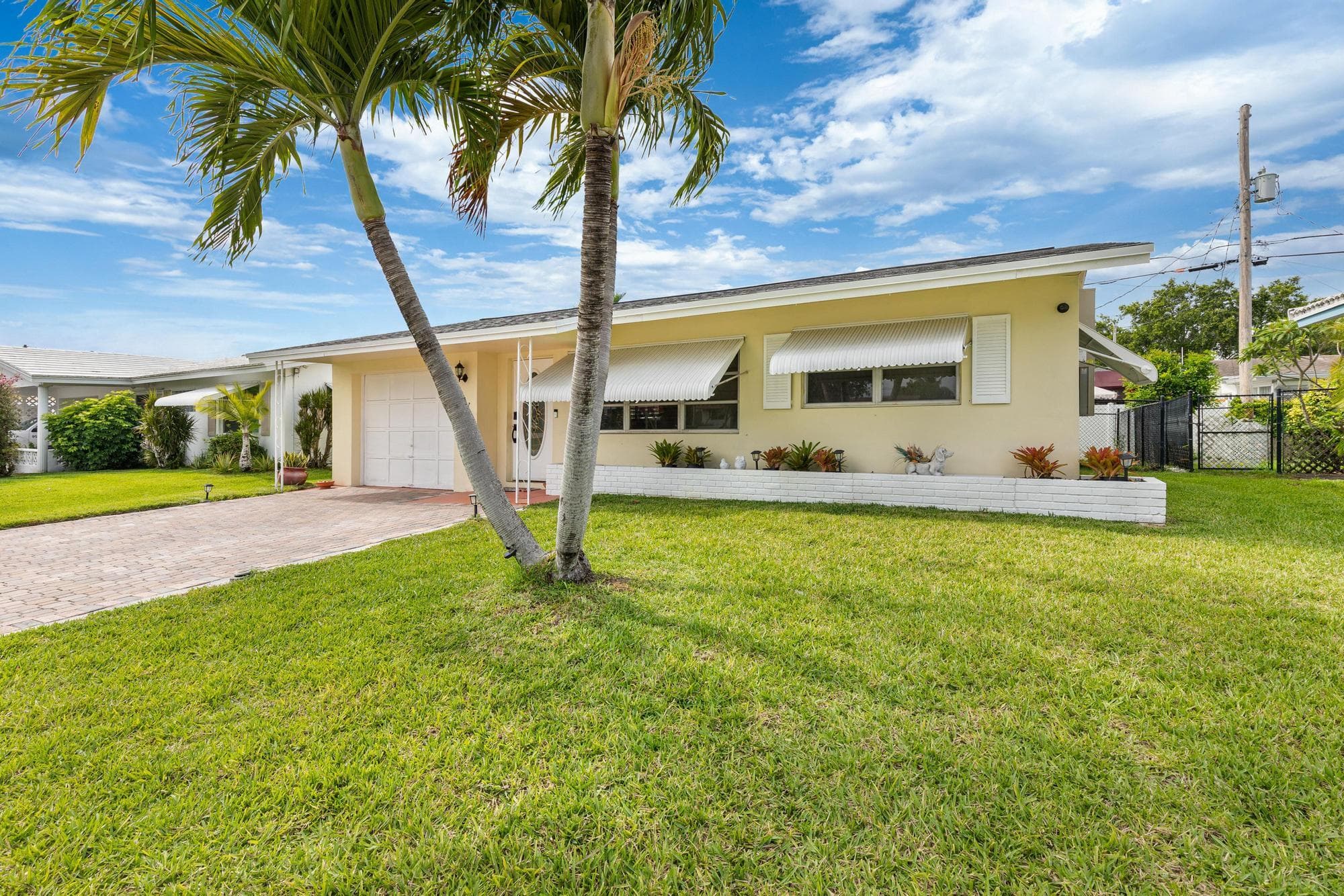 2707 NW 53rd Street, Tamarac, FL 33309 — photo 3 of 29