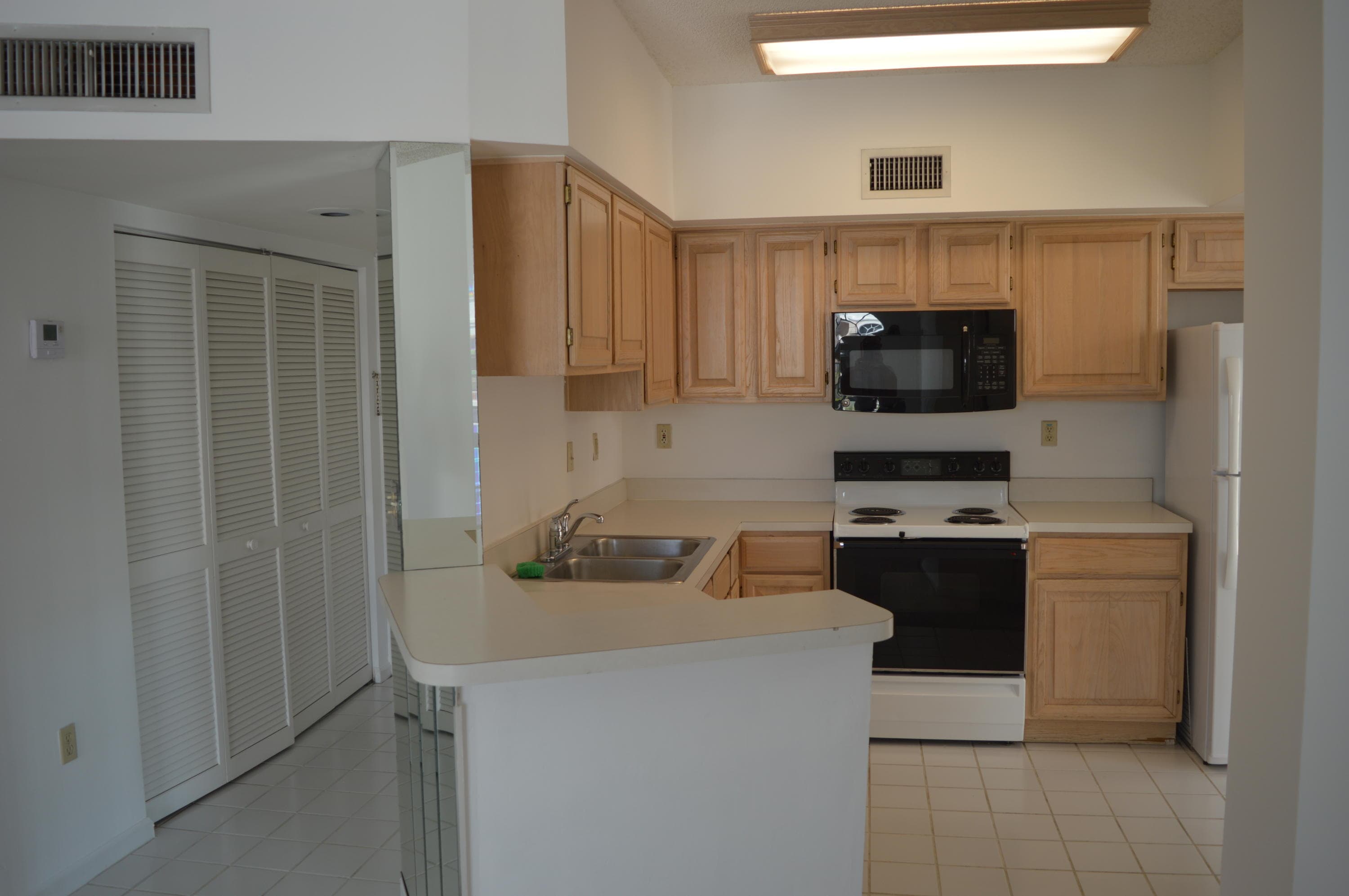 1280 S Alhambra Circle 1414, Coral Gables, FL 33146 — photo 6 of 15