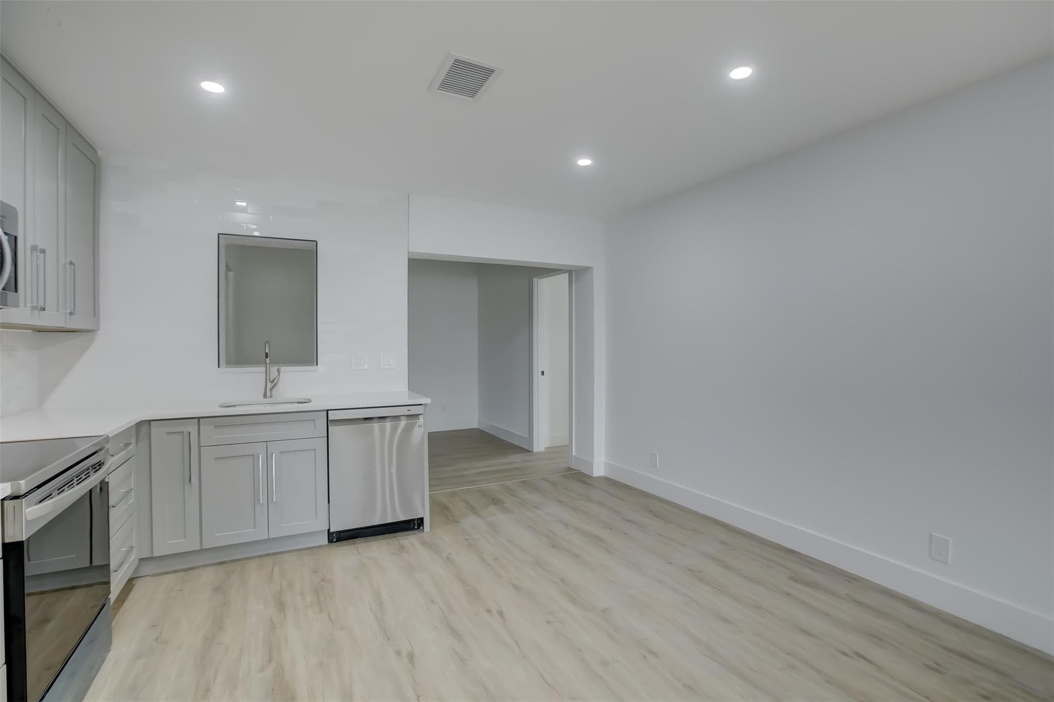 2155 NE 56th Court, Fort Lauderdale, FL 33308 — photo 10 of 31