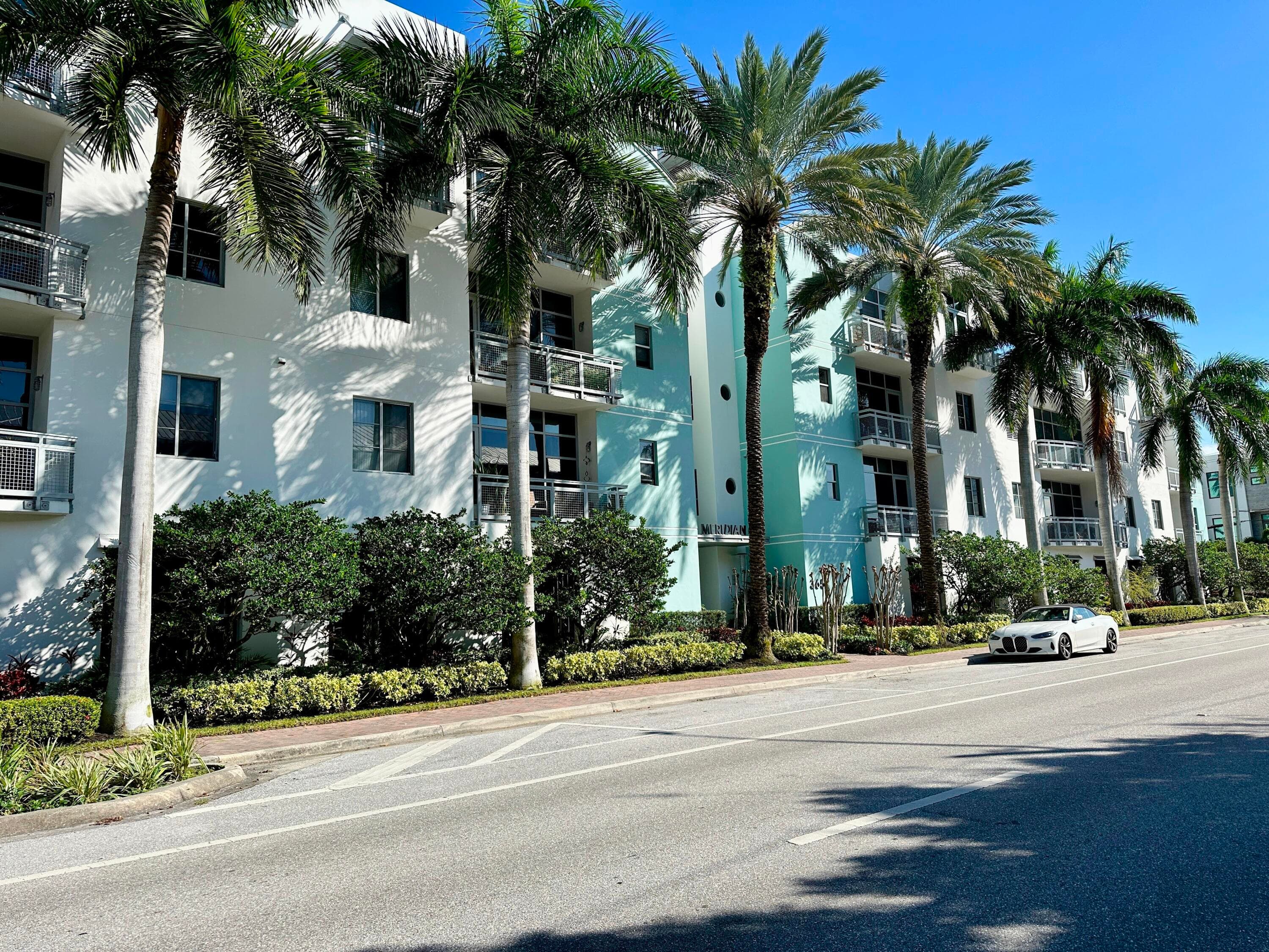 365 SE 6th Avenue 203, Delray Beach, FL 33483 — photo 3 of 43