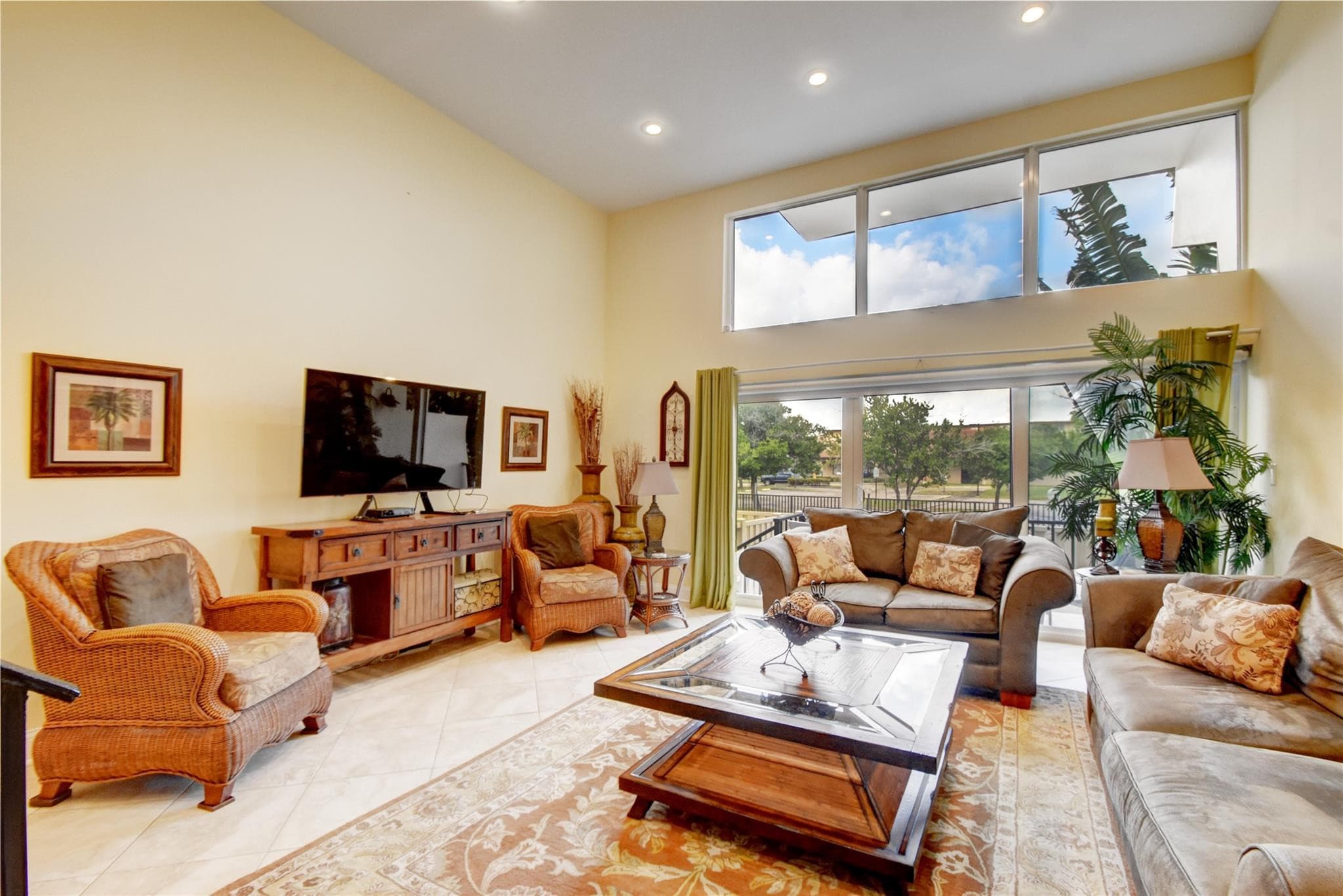 5555 N Ocean Boulevard 37, Lauderdale-By-The-Sea, FL 33308 — photo 9 of 28