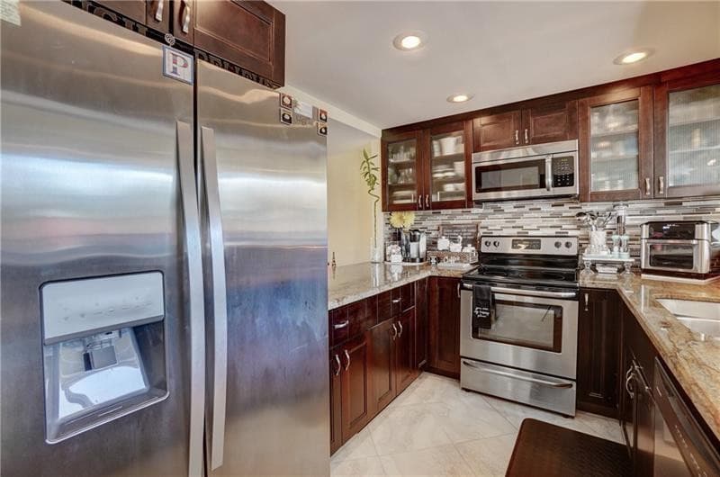 5555 N Ocean Boulevard 37, Lauderdale-By-The-Sea, FL 33308 — photo 13 of 28