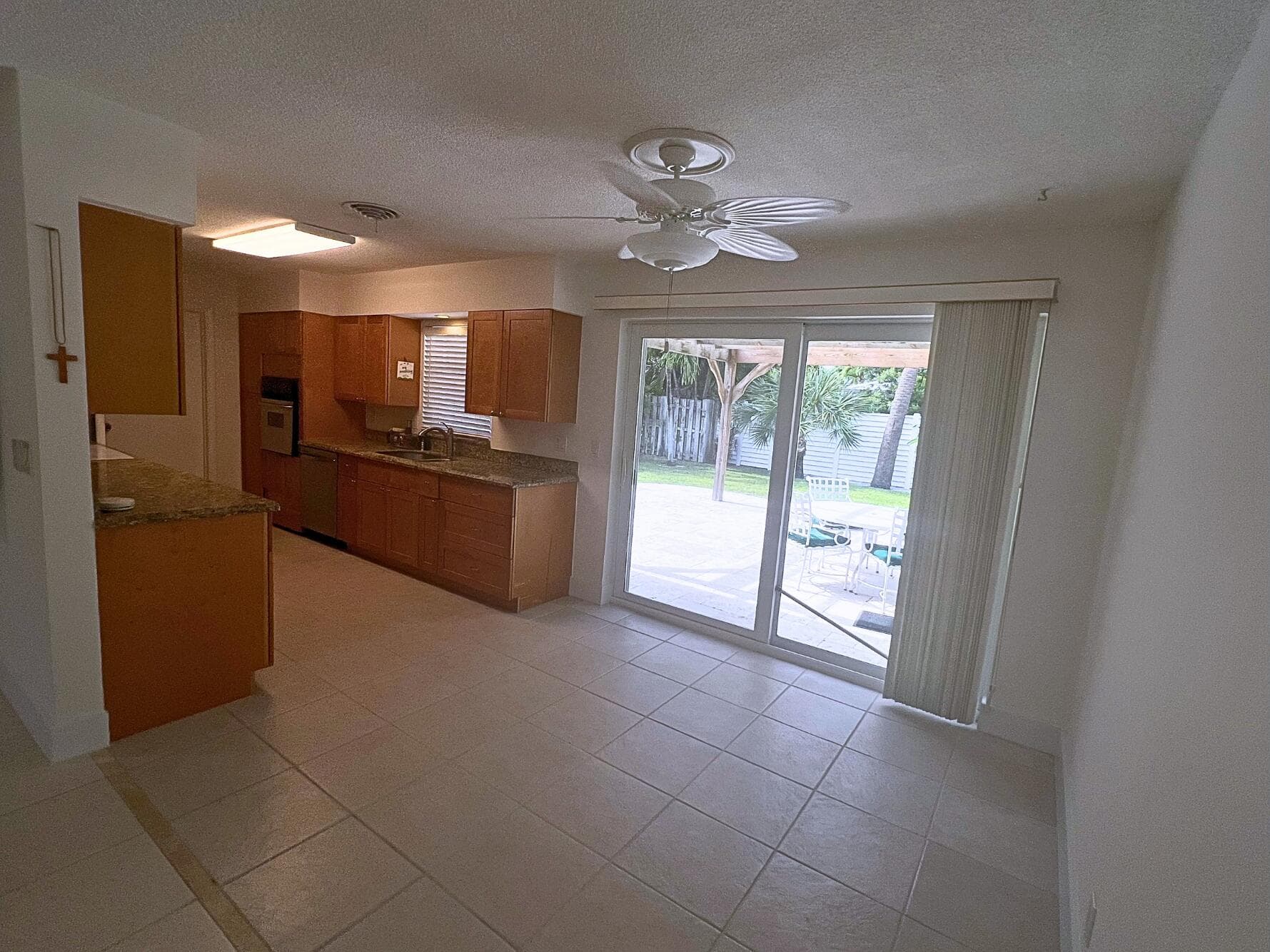1260 Manor Drive, Riviera Beach, FL 33404 — photo 10 of 59