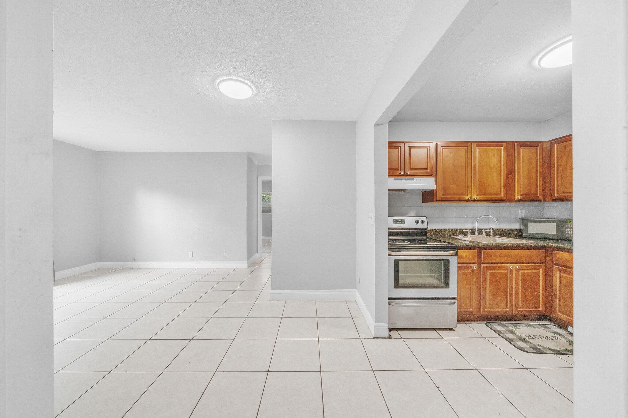 626 SW 14th Avenue 108, Fort Lauderdale, FL 33312 — photo 10 of 37