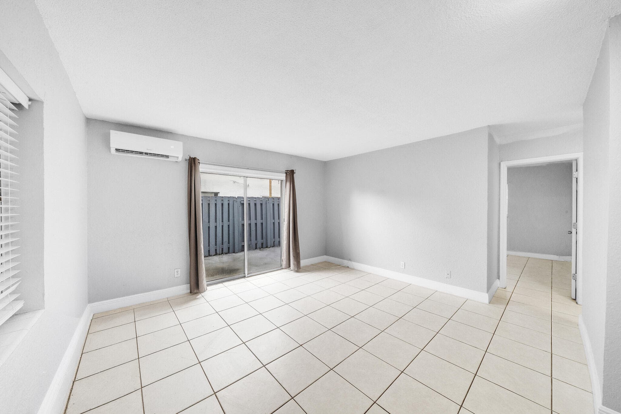 626 SW 14th Avenue 108, Fort Lauderdale, FL 33312 — photo 12 of 37