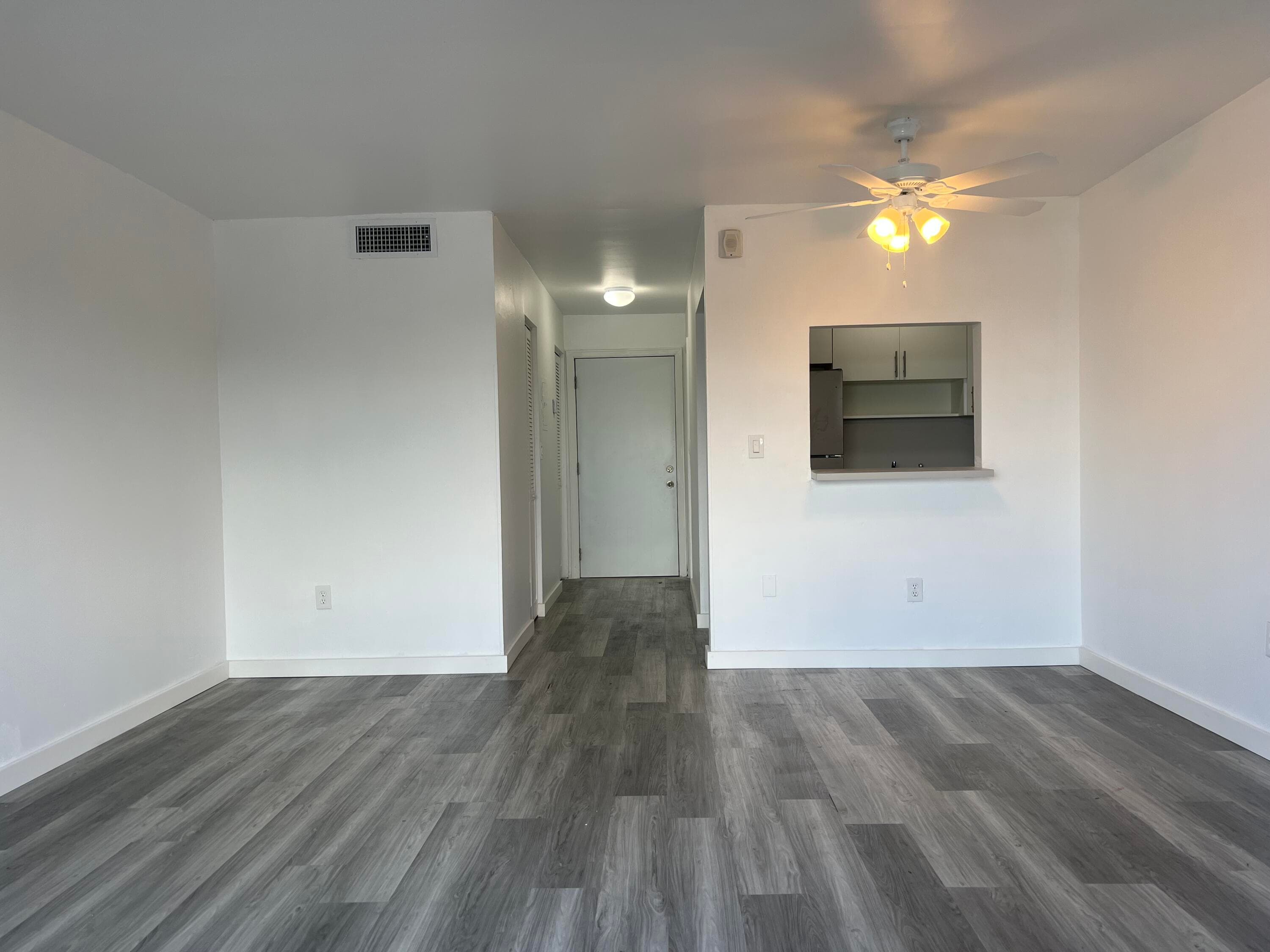 365 NE 125th Street 405, North Miami, FL 33161 — photo 1 of 15