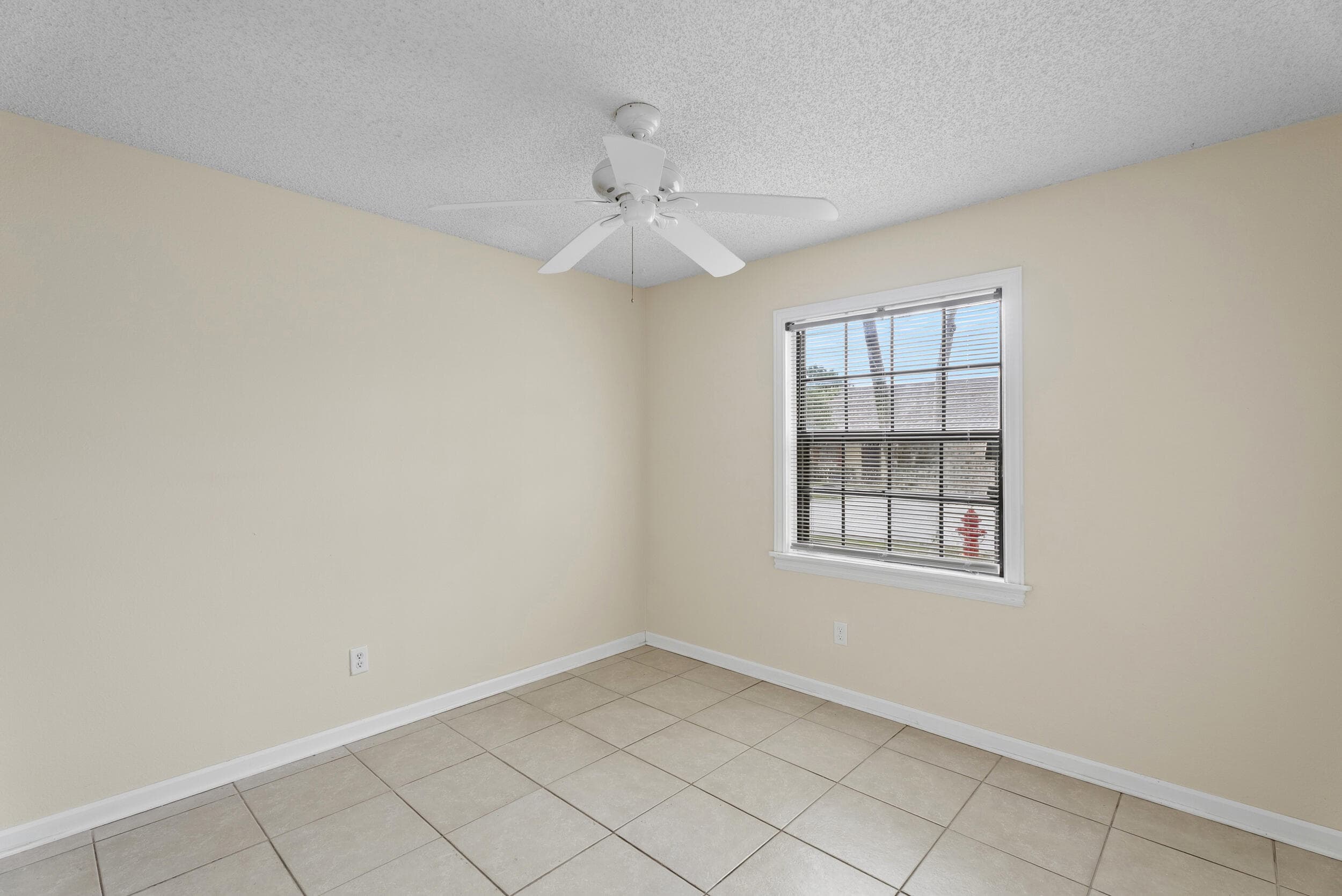 2242 SE Breckenridge Circle, Port St. Lucie, FL 34952 — photo 6 of 34