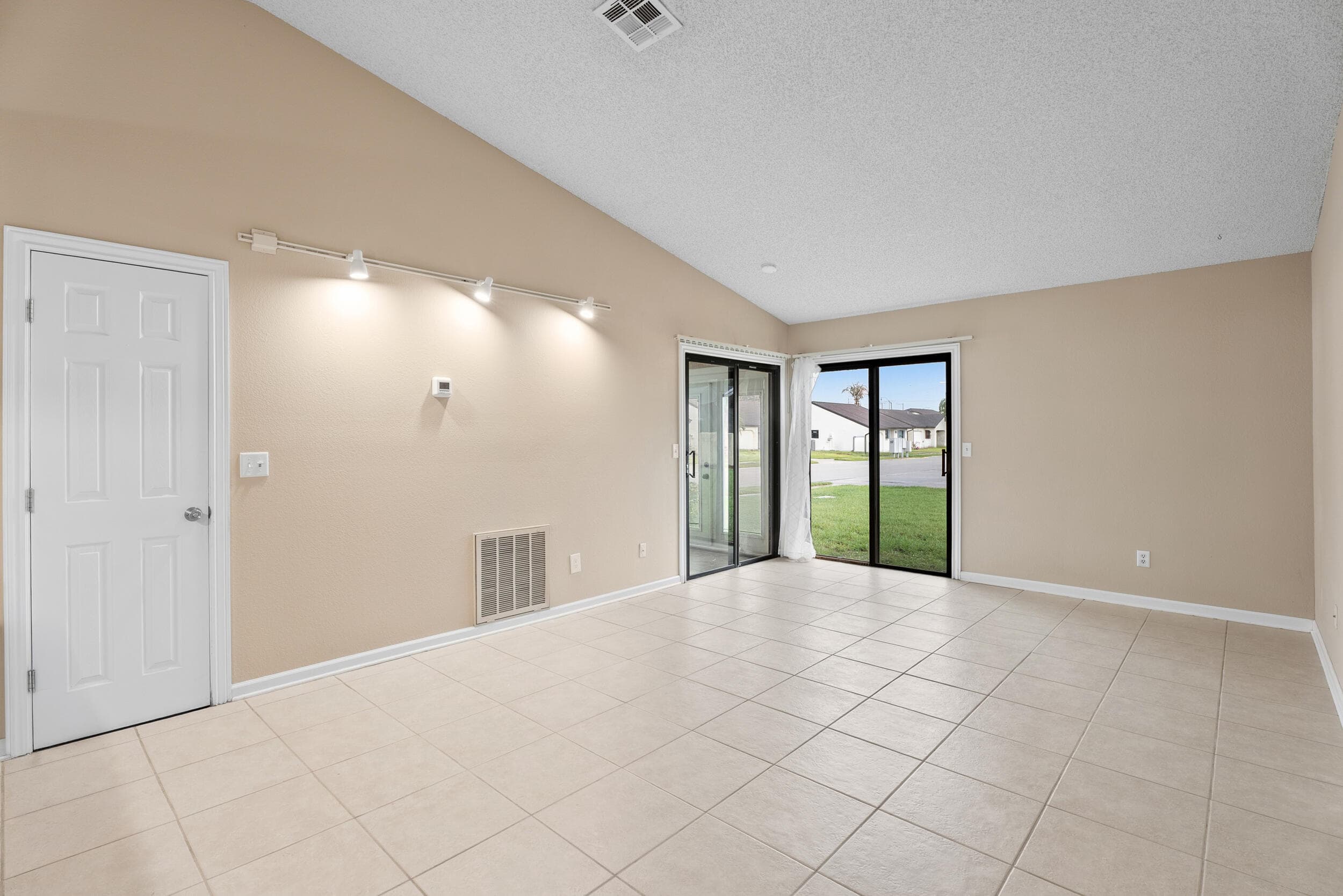 2242 SE Breckenridge Circle, Port St. Lucie, FL 34952 — photo 7 of 34