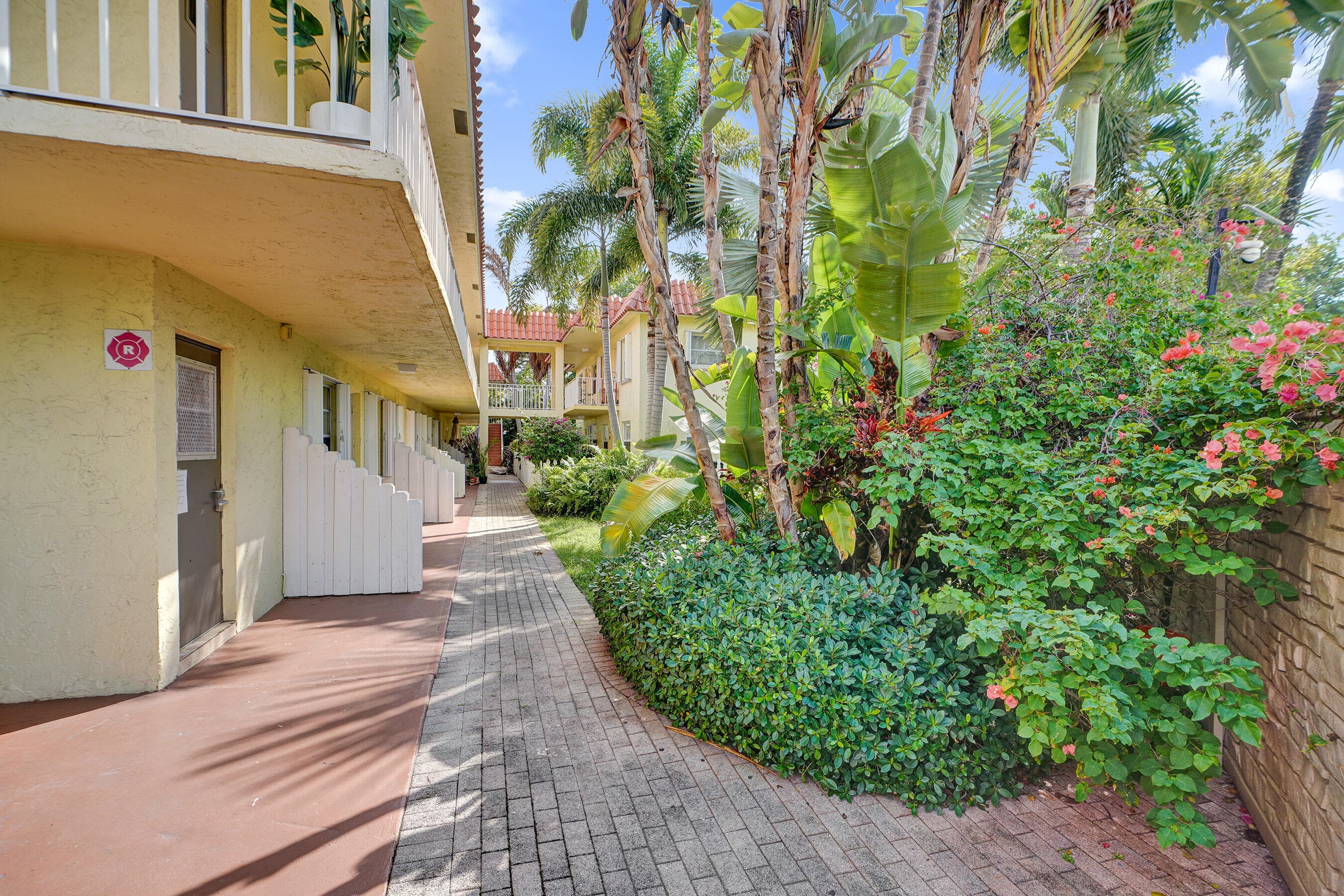 1125 NE 16th Place 209, Fort Lauderdale, FL 33305 — photo 22 of 33