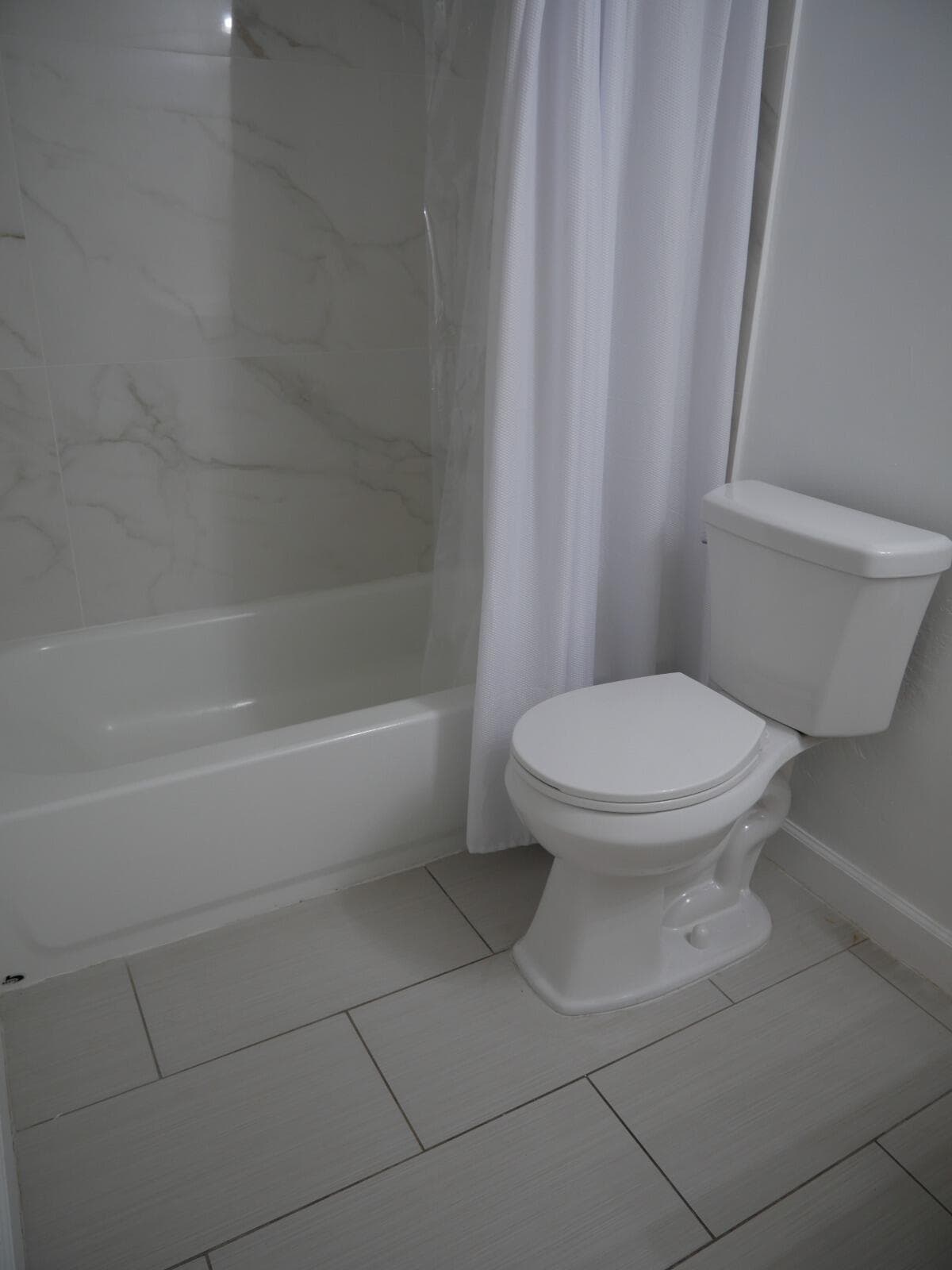 7091 W Sunrise Boulevard 7091, Plantation, FL 33313 — photo 17 of 32